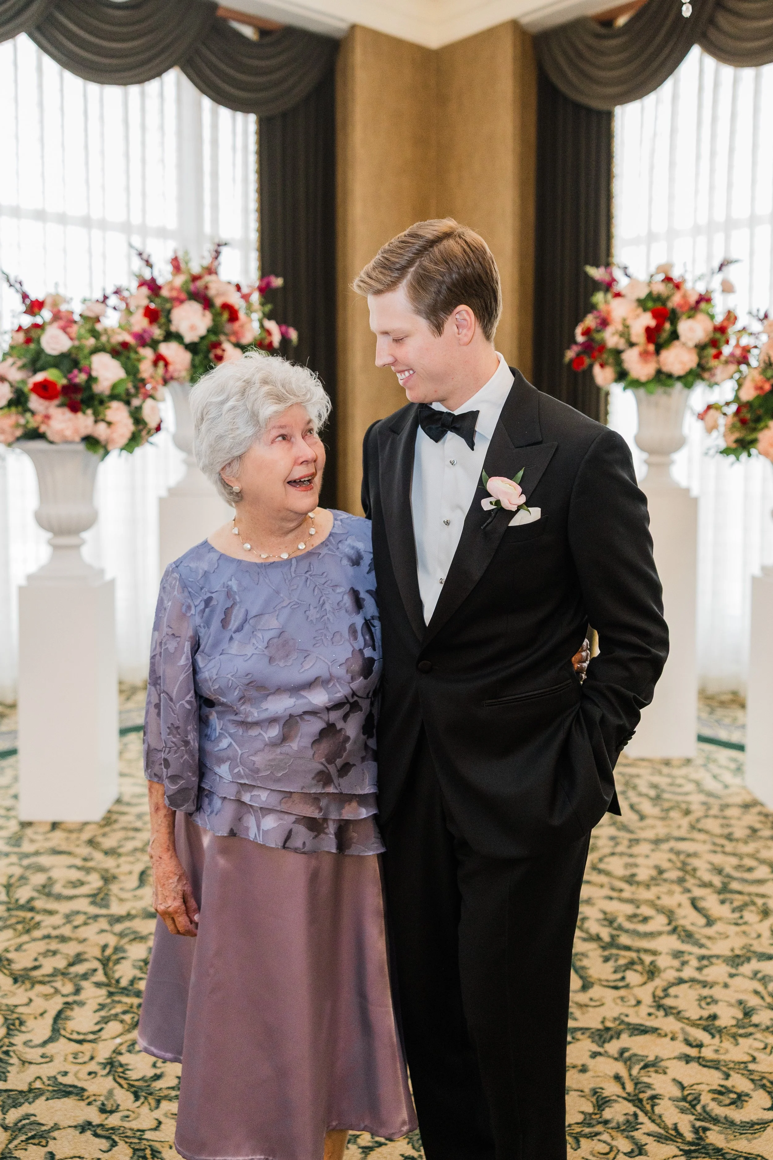 BrownWeddingSneaksFortWorthClubTX-883.jpg