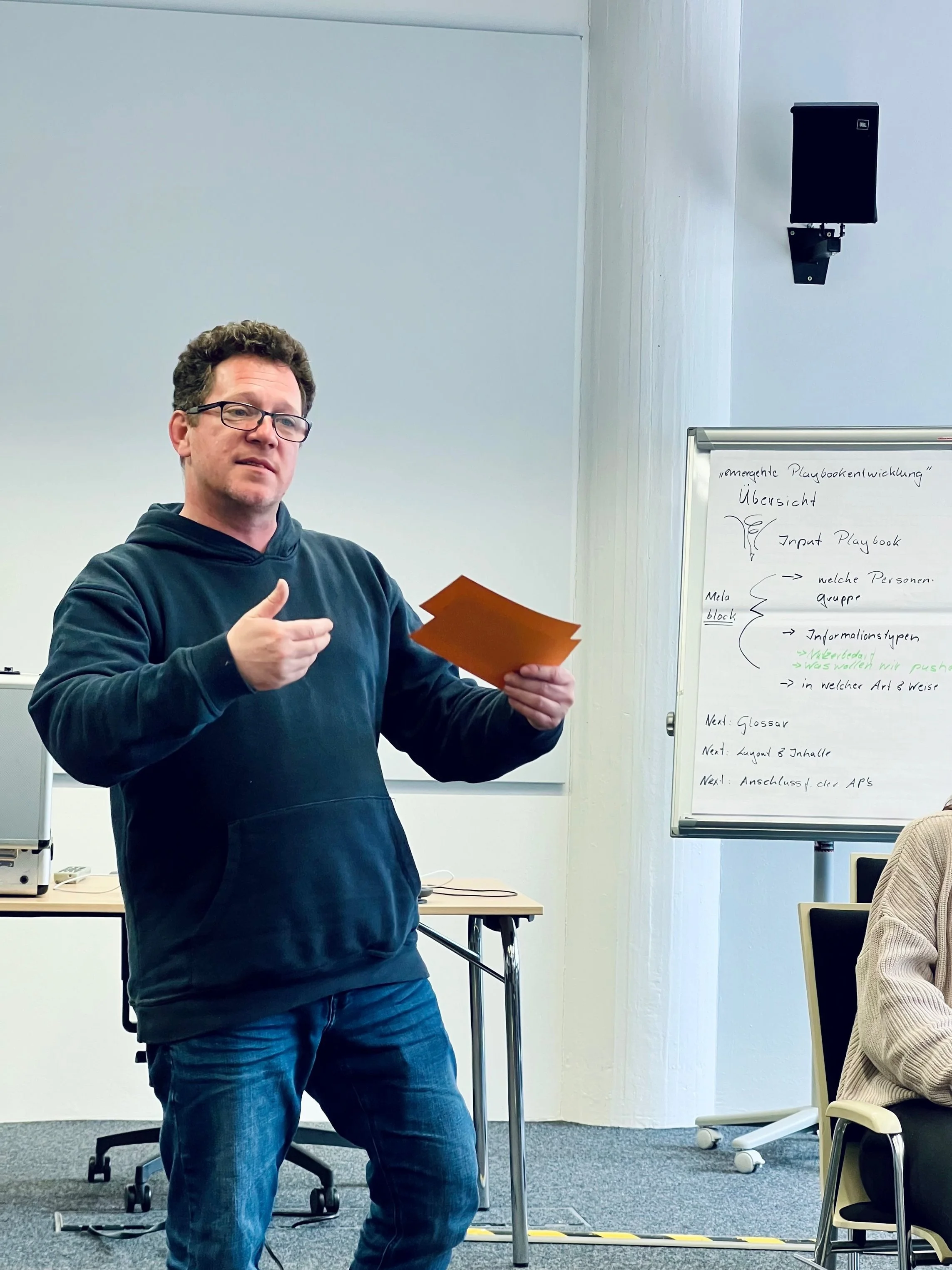 Ronny Grossjohann leitet einen Workshop