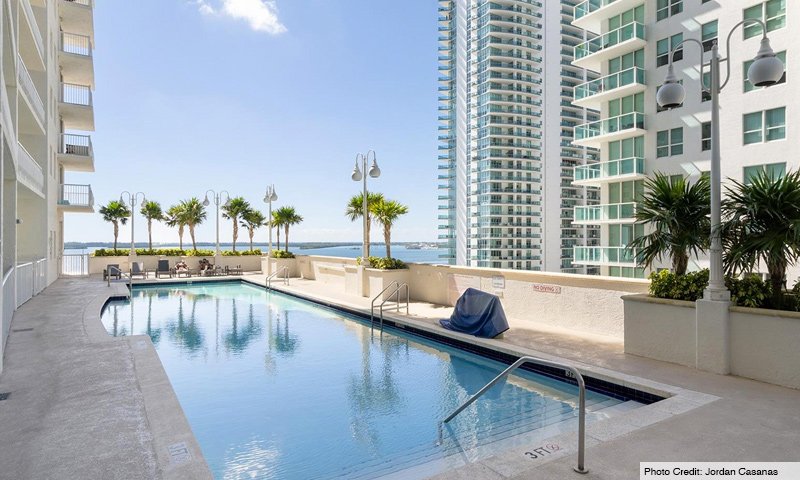 06-Club-at-Brickell-Bay-Pool.jpg