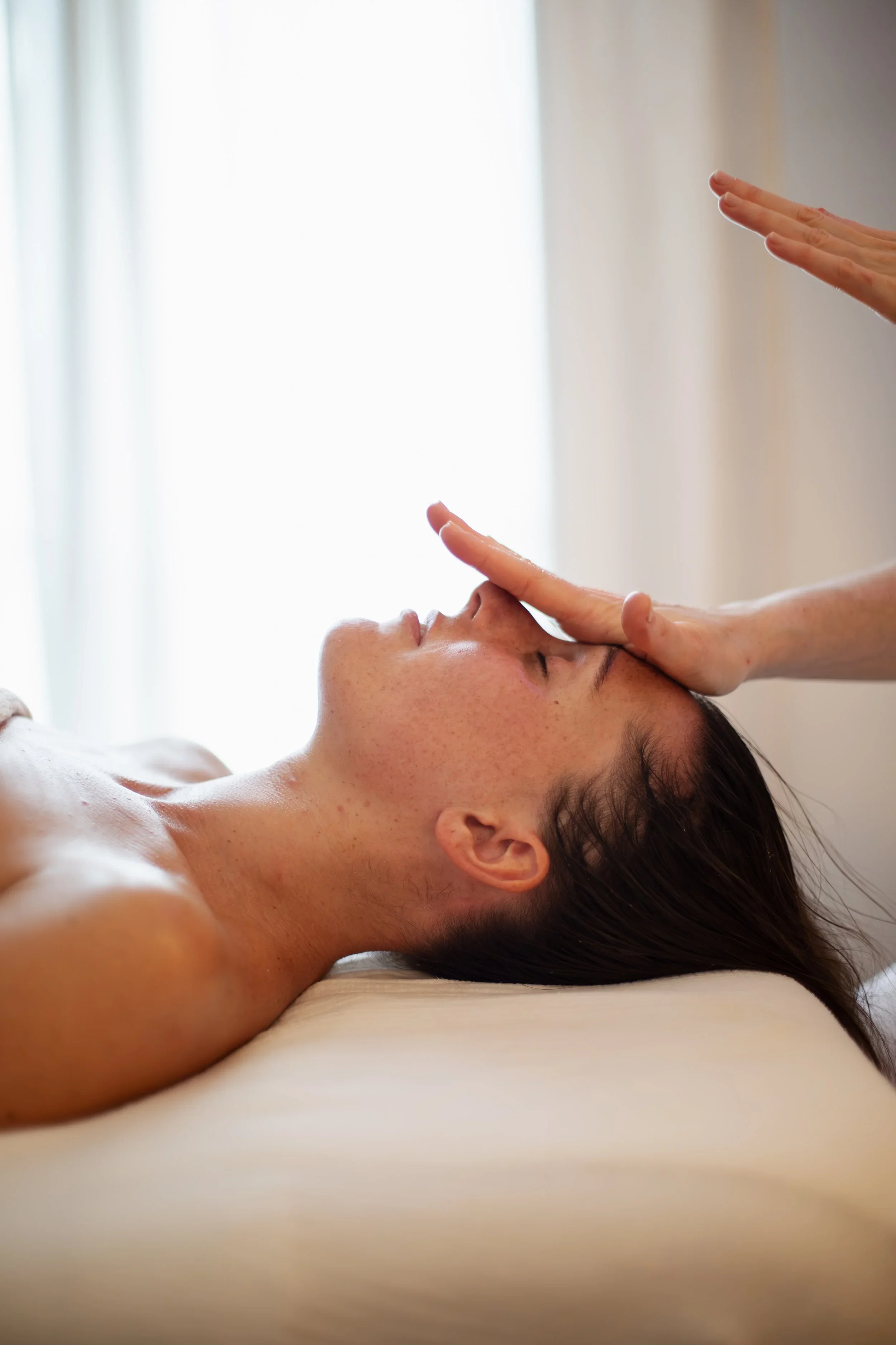 5 gestes simples pour rajeunir le visage