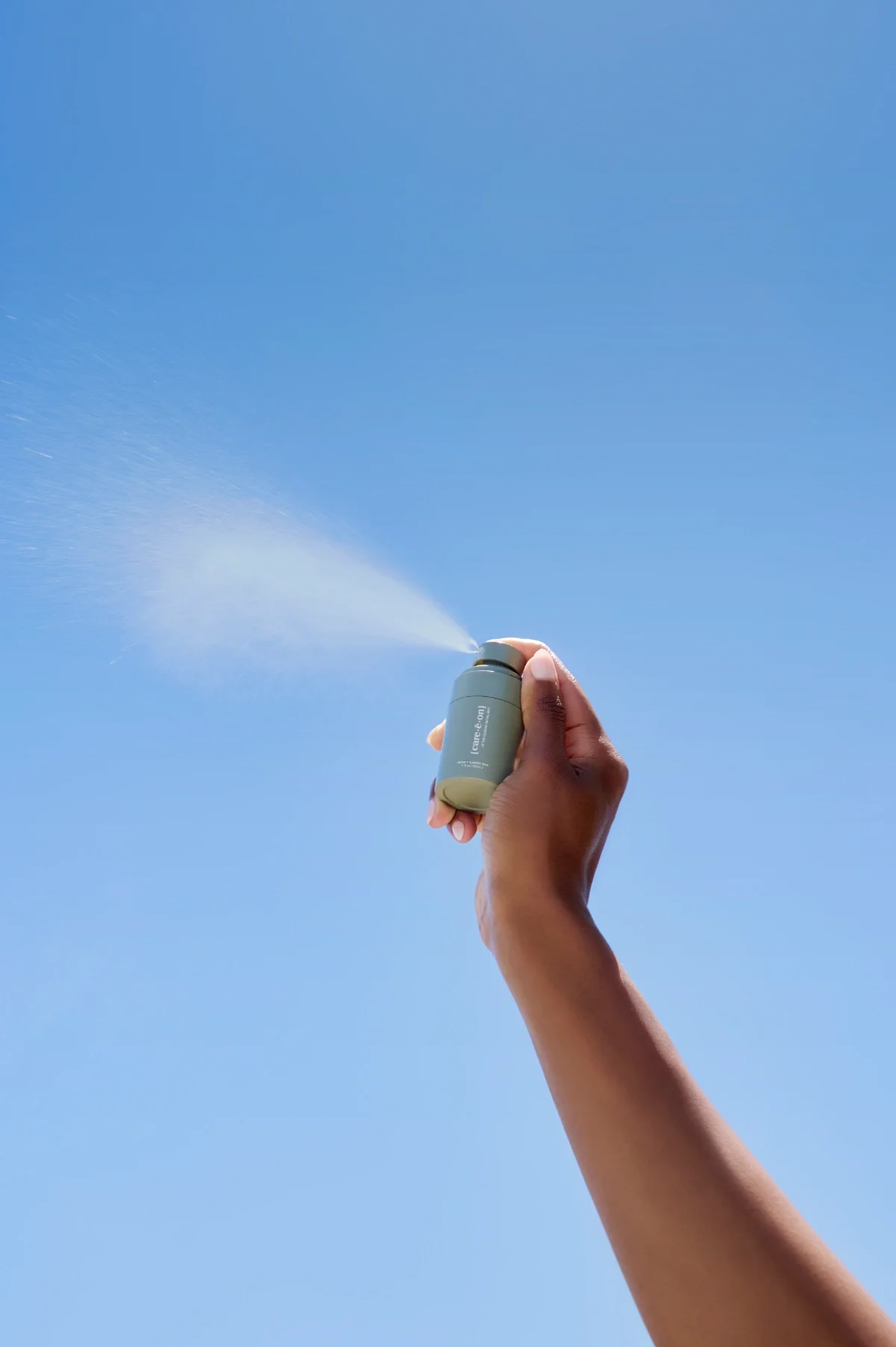 skincare-product-photography-model-hands-packaging-Seattle-103.webp