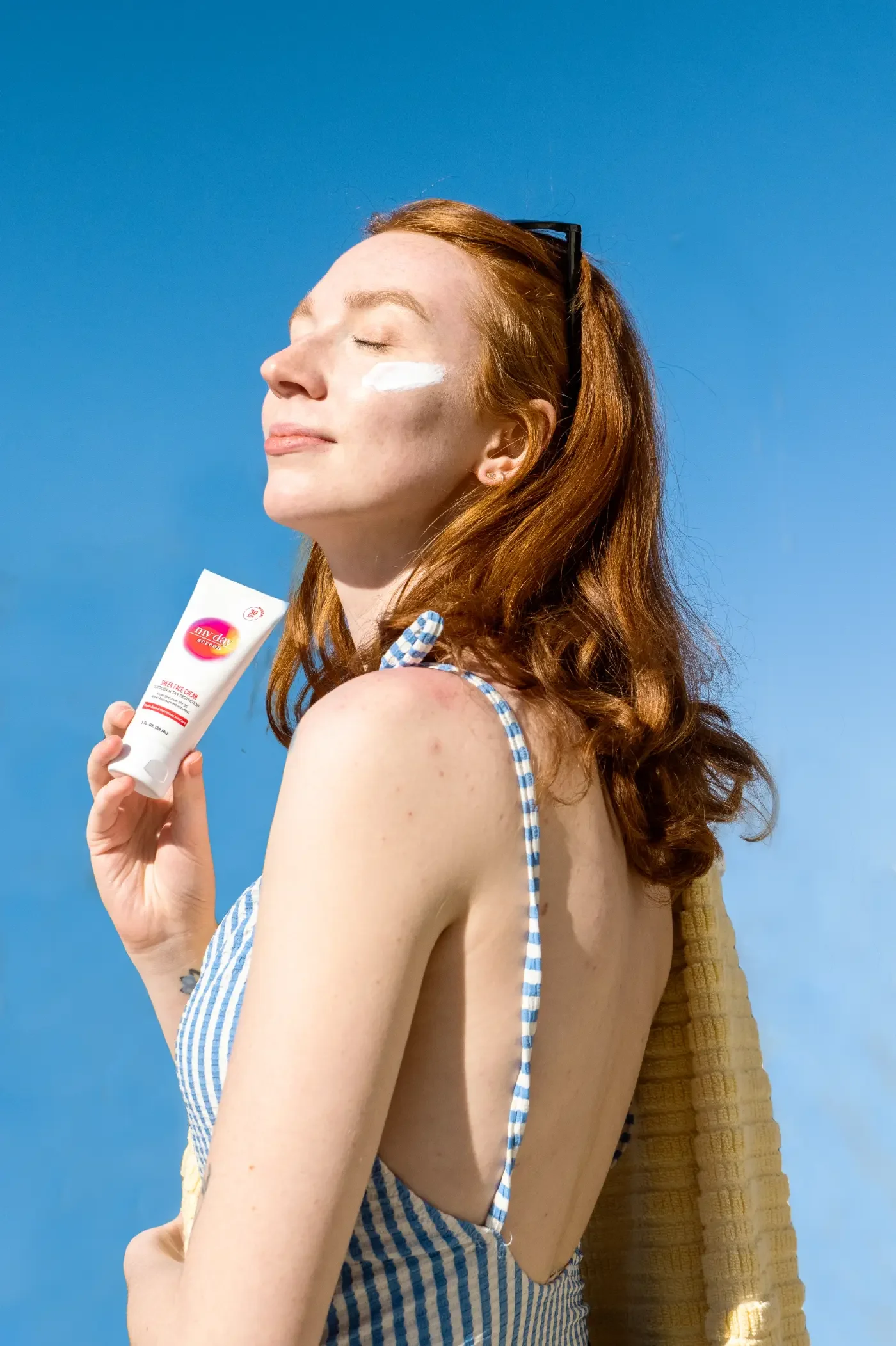 skincare-model-product-lifestyle-photography-Seattle-15282579.webp