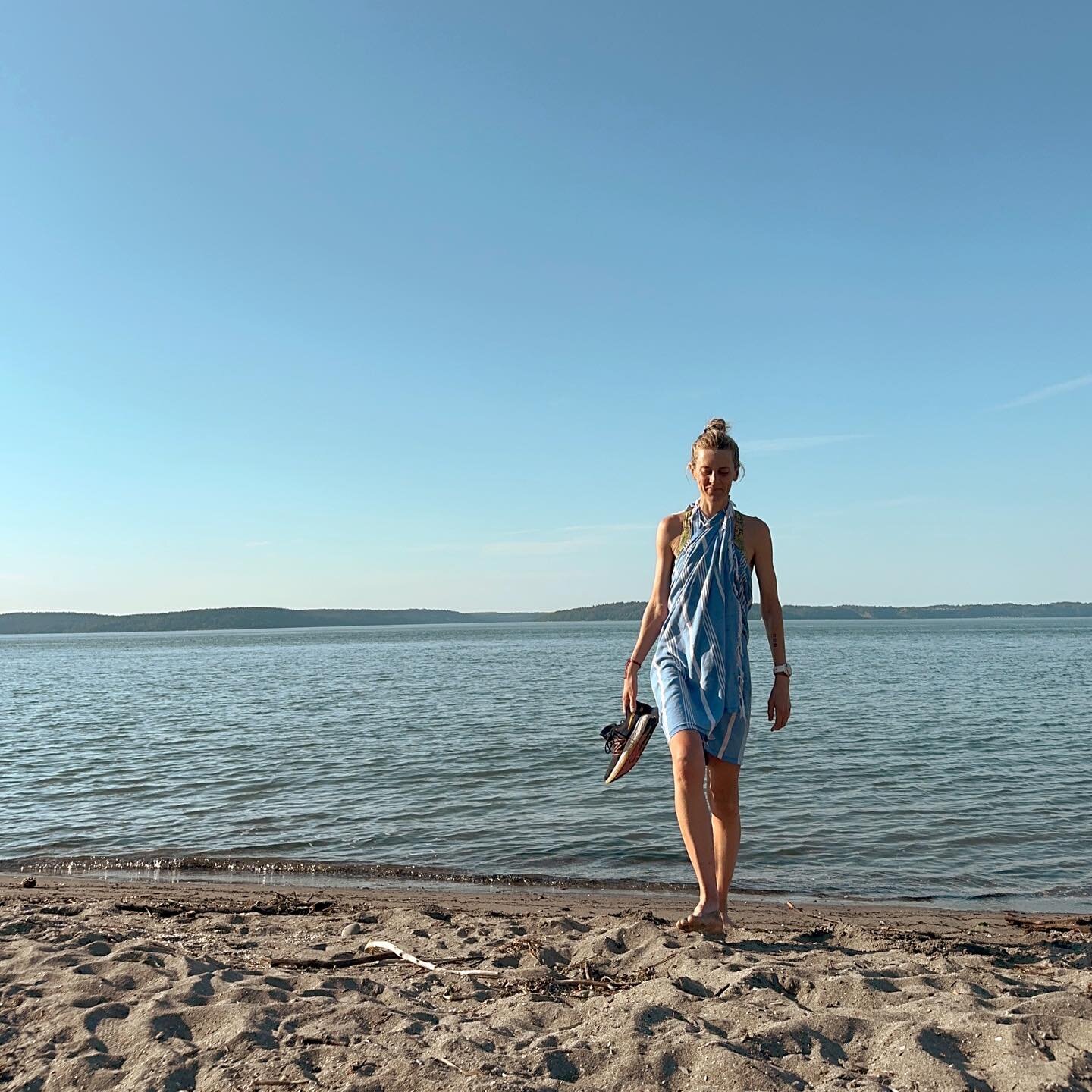 I saw two huge bald eagles!! One thought my tiny little head bobbing in the water was a fish(?) and one was carrying a fish!! Ahhh nature!! * This post was brought to you by runner&rsquo;s high x cold water high swim high x omfg-i-survived-the-doldru