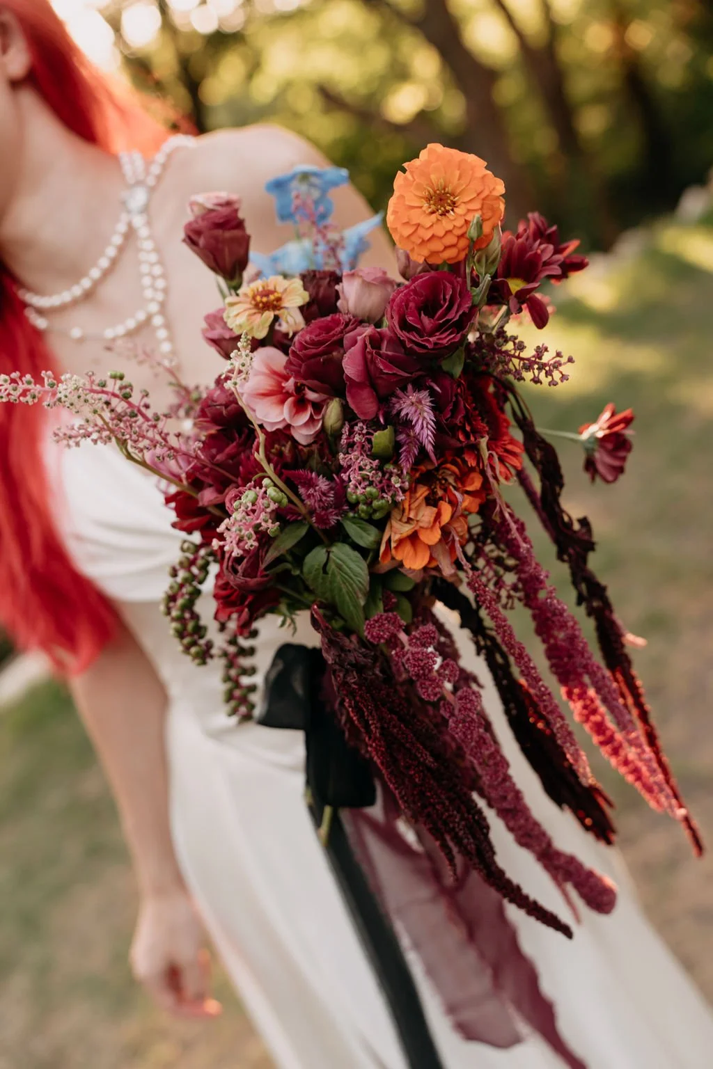 őszi menyasszonyi csokor burgundi bordó amranthus MONA Design