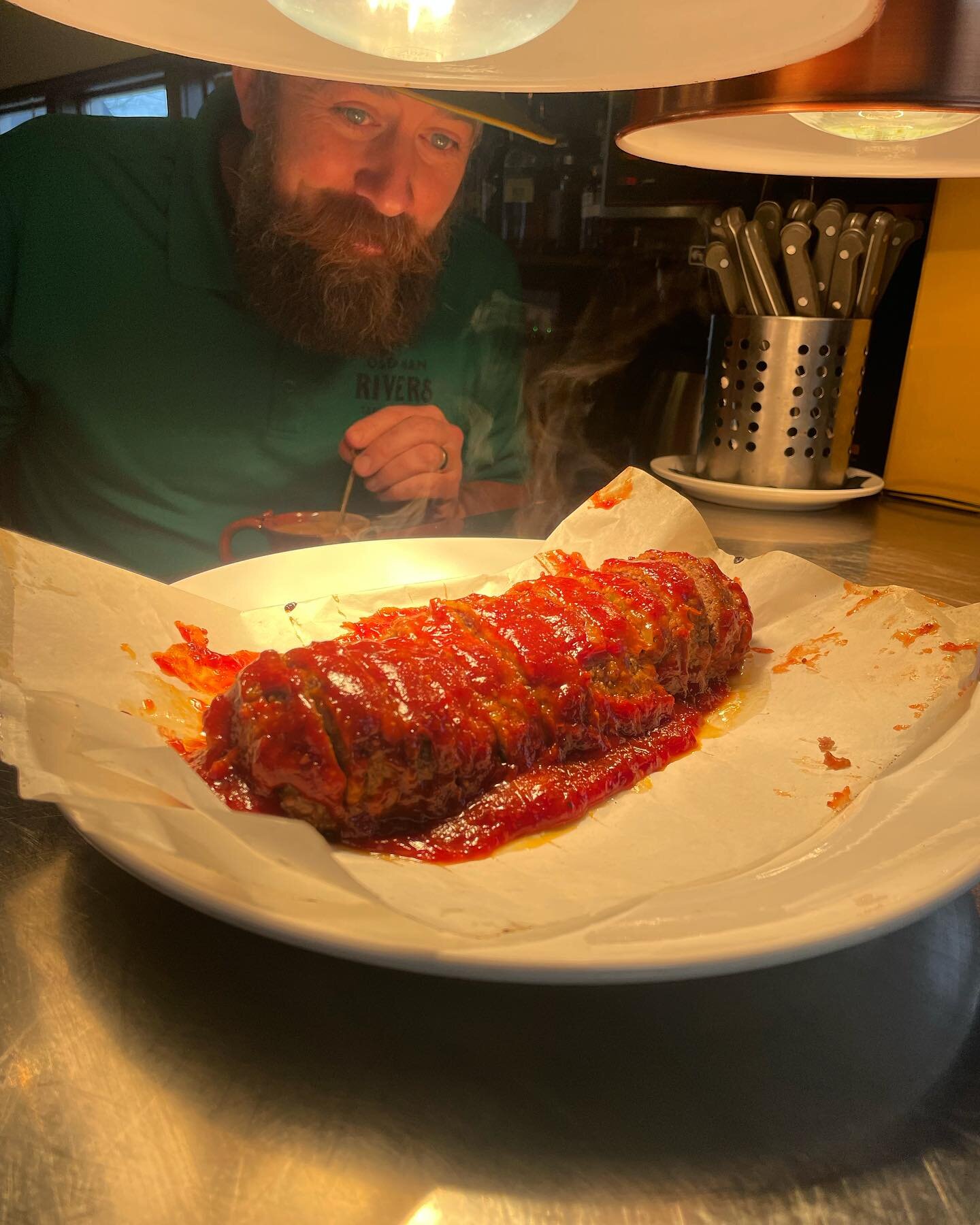 😍MEATLOAF FRIDAYS 🥹
-
While we always have a daily rotating Meat &amp; Two for the low price of $9.95 AND change up our dinner menu weekly, we still have a little bit of routine here believe it or not&hellip;
On FRIDAYS, we always offer Chef&rsquo;