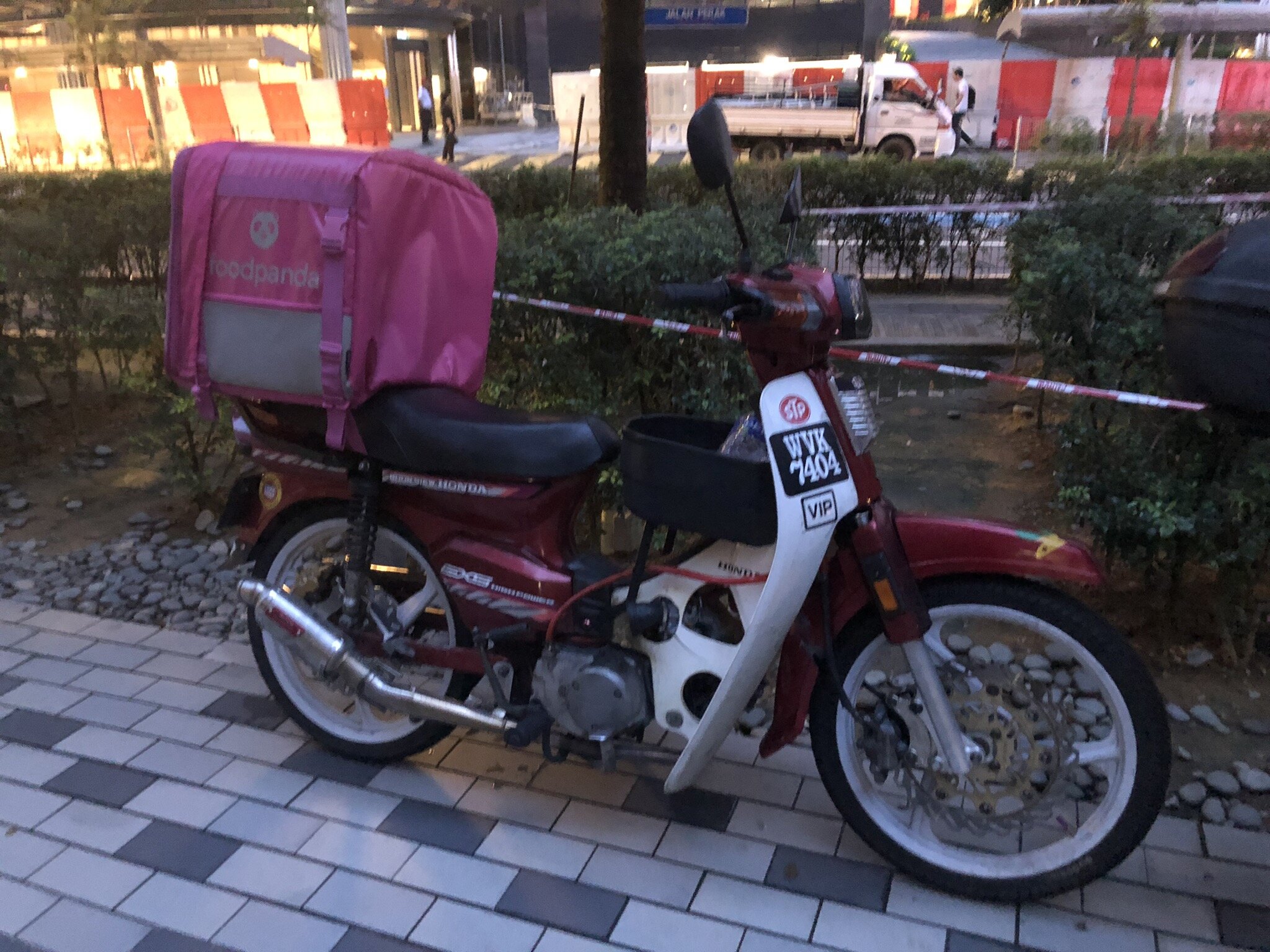 Local delivery Honda EX5 