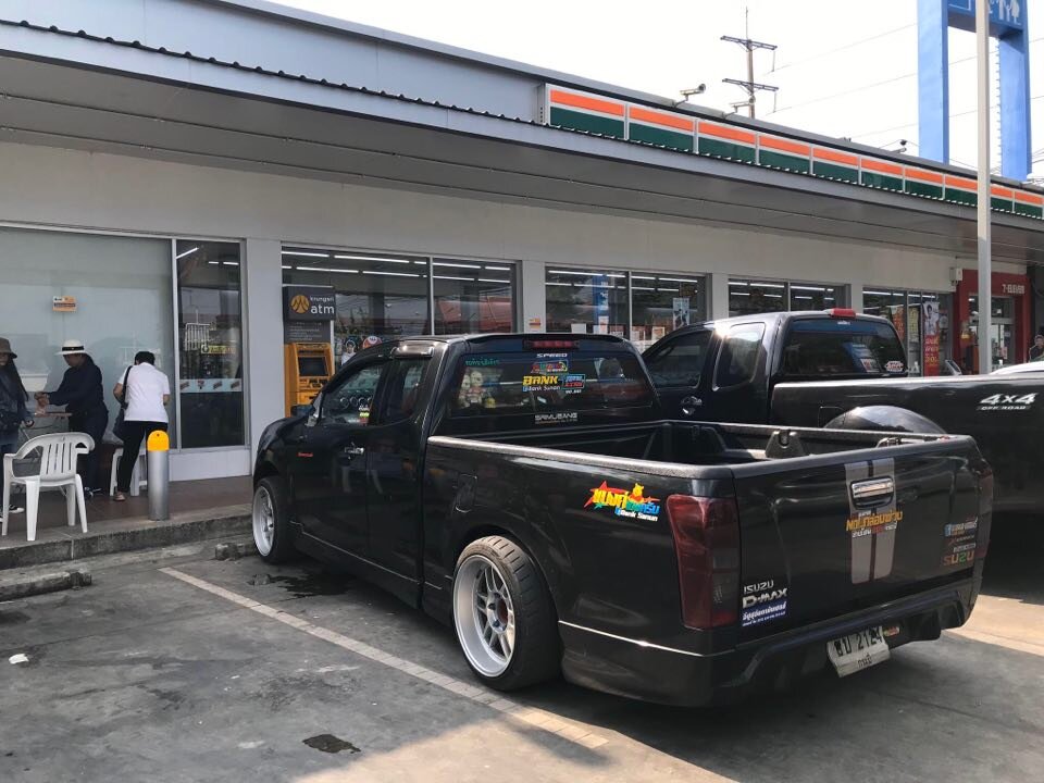 Lowered turbo diesel utes everywhere in Thailand