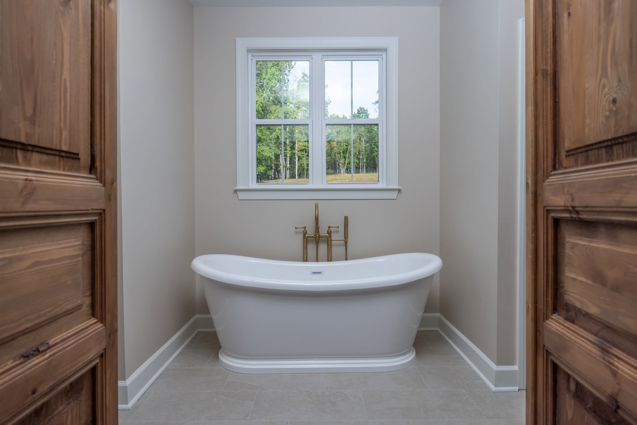 Razor Primary bath.jpg