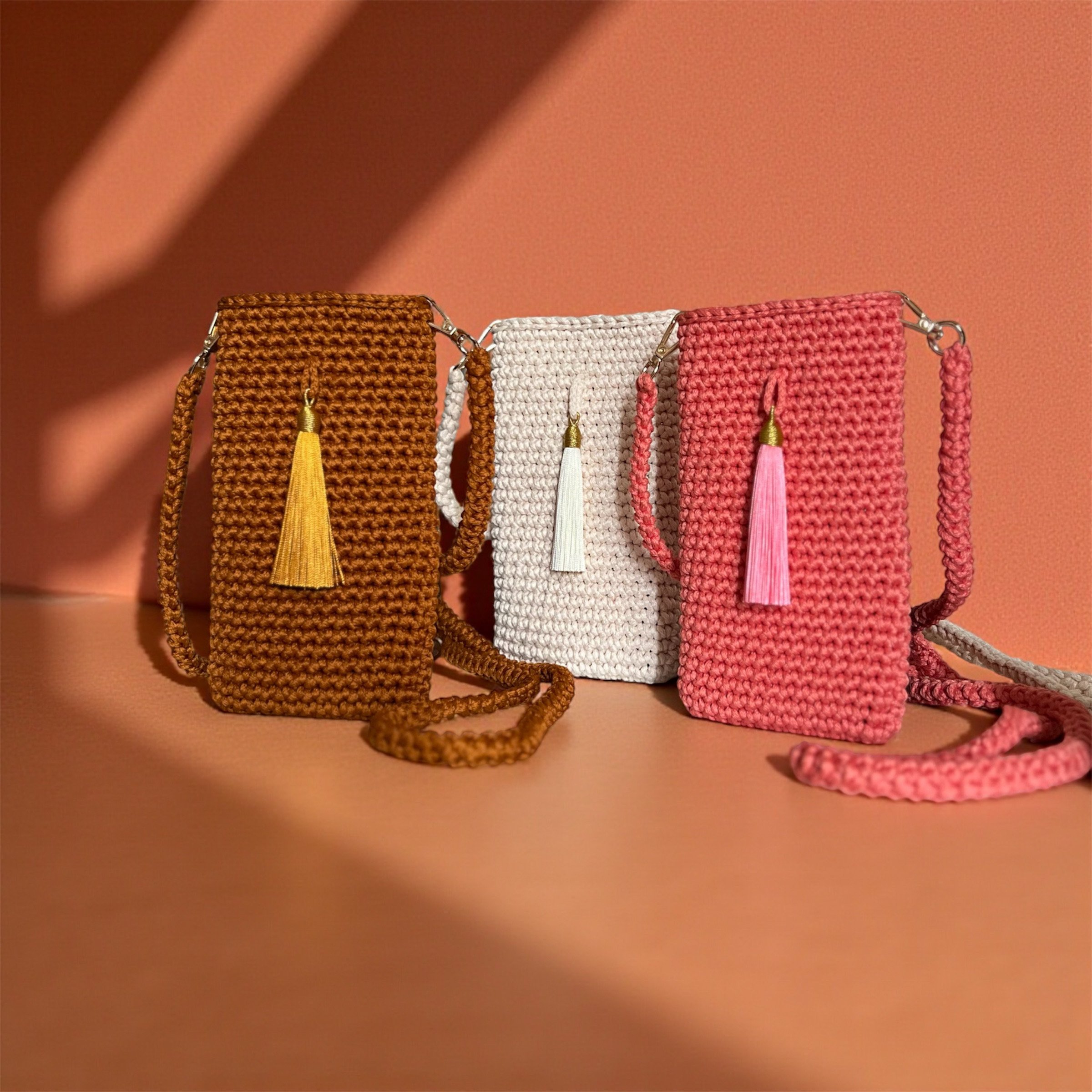 Maya phone bag
