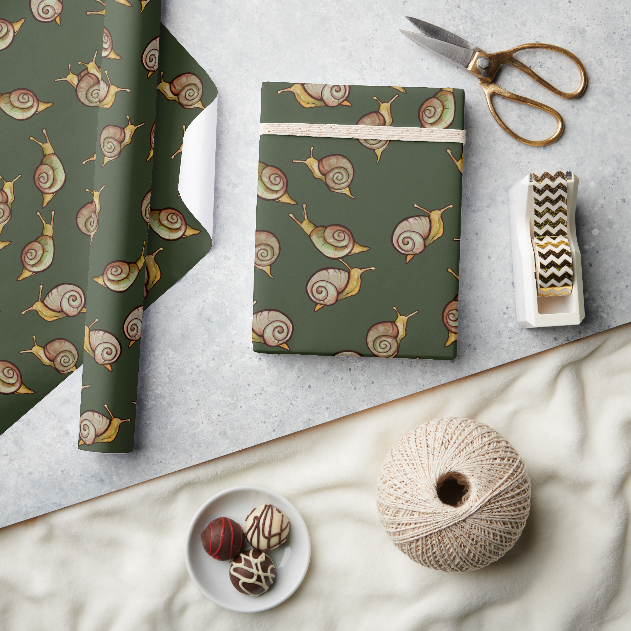 Snails wrapping Paper