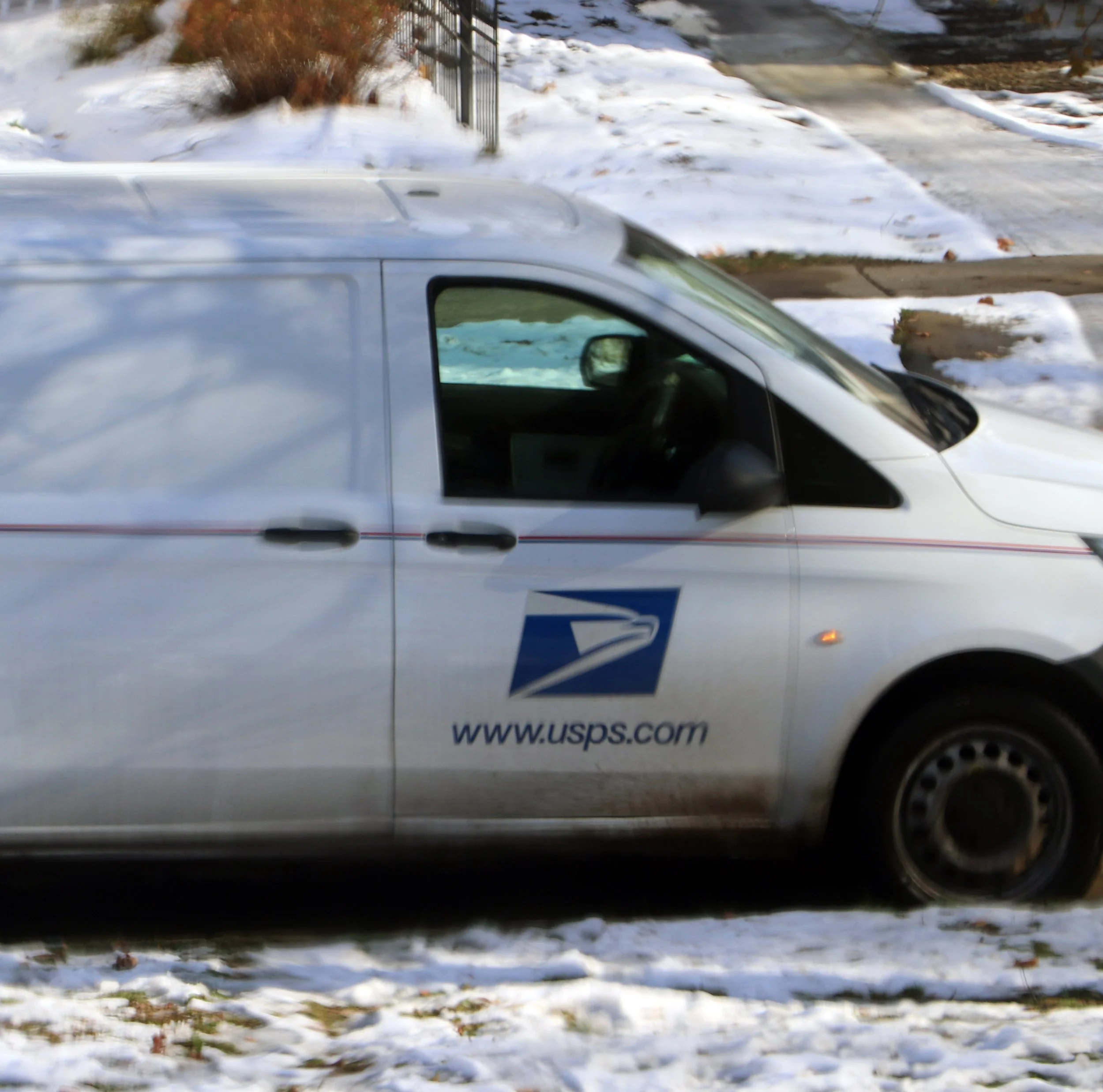 usps metris Postal workers are the unsung heroes of the mail system, working tirelessly to ensure letters, packages, and thank-you cards reach their destinations. From handling mail in extreme weather to efficiently using drop boxes, these profession
