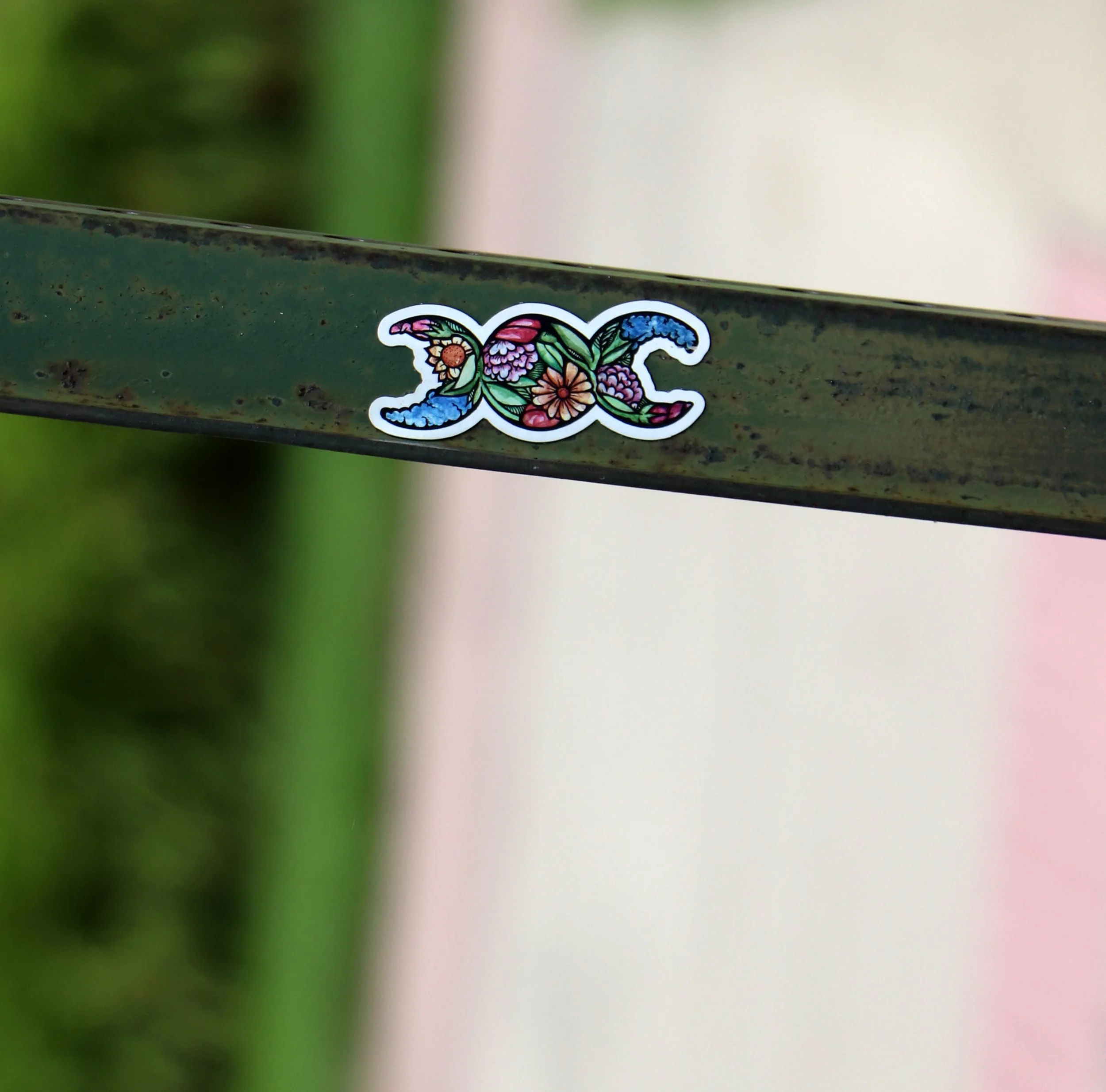 Triple Moon Magnet in Marshall Michigan