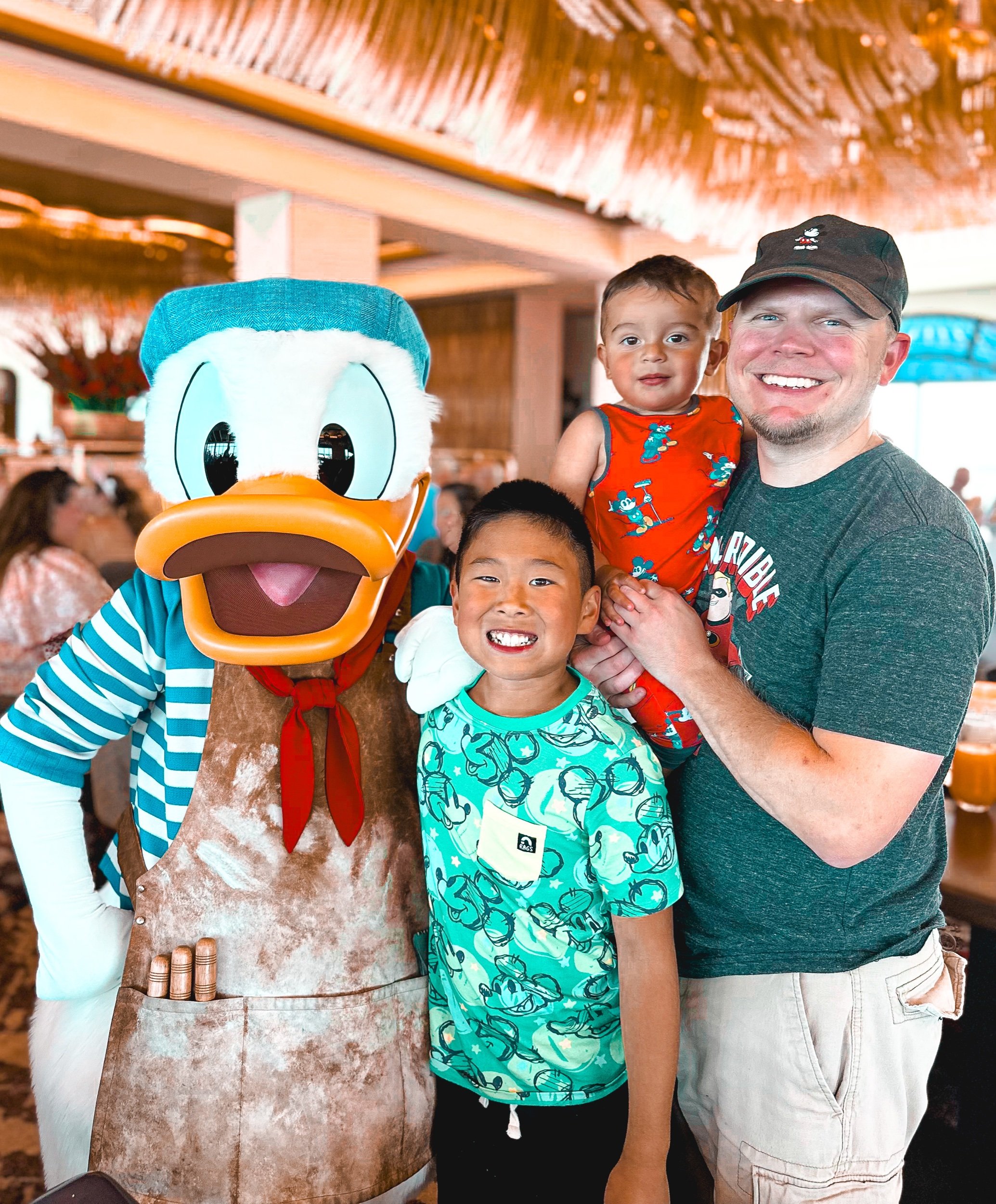 Meeting Donald Duck at Topolino’s Terrace