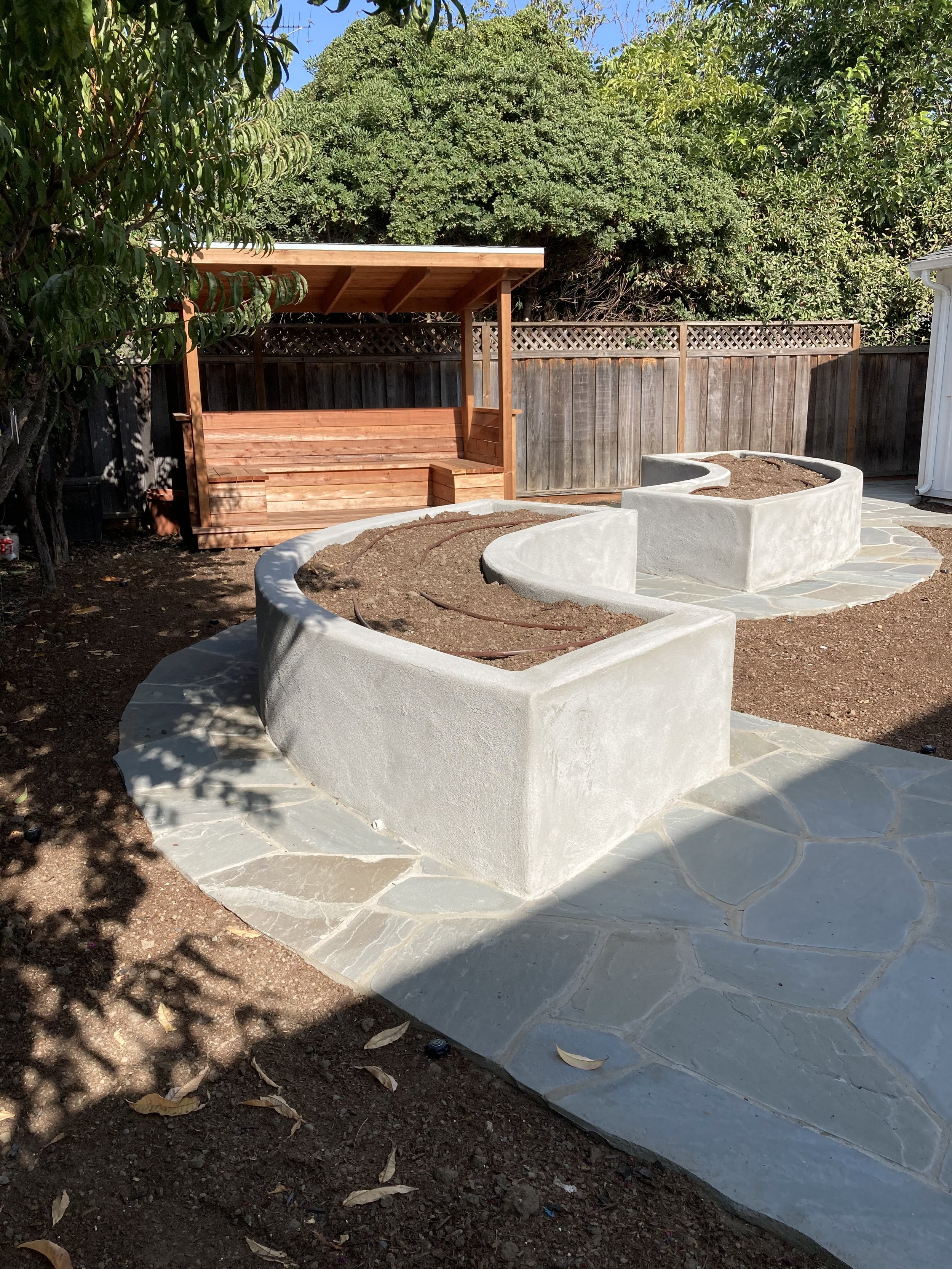 Planters and Flagstone 8.jpg