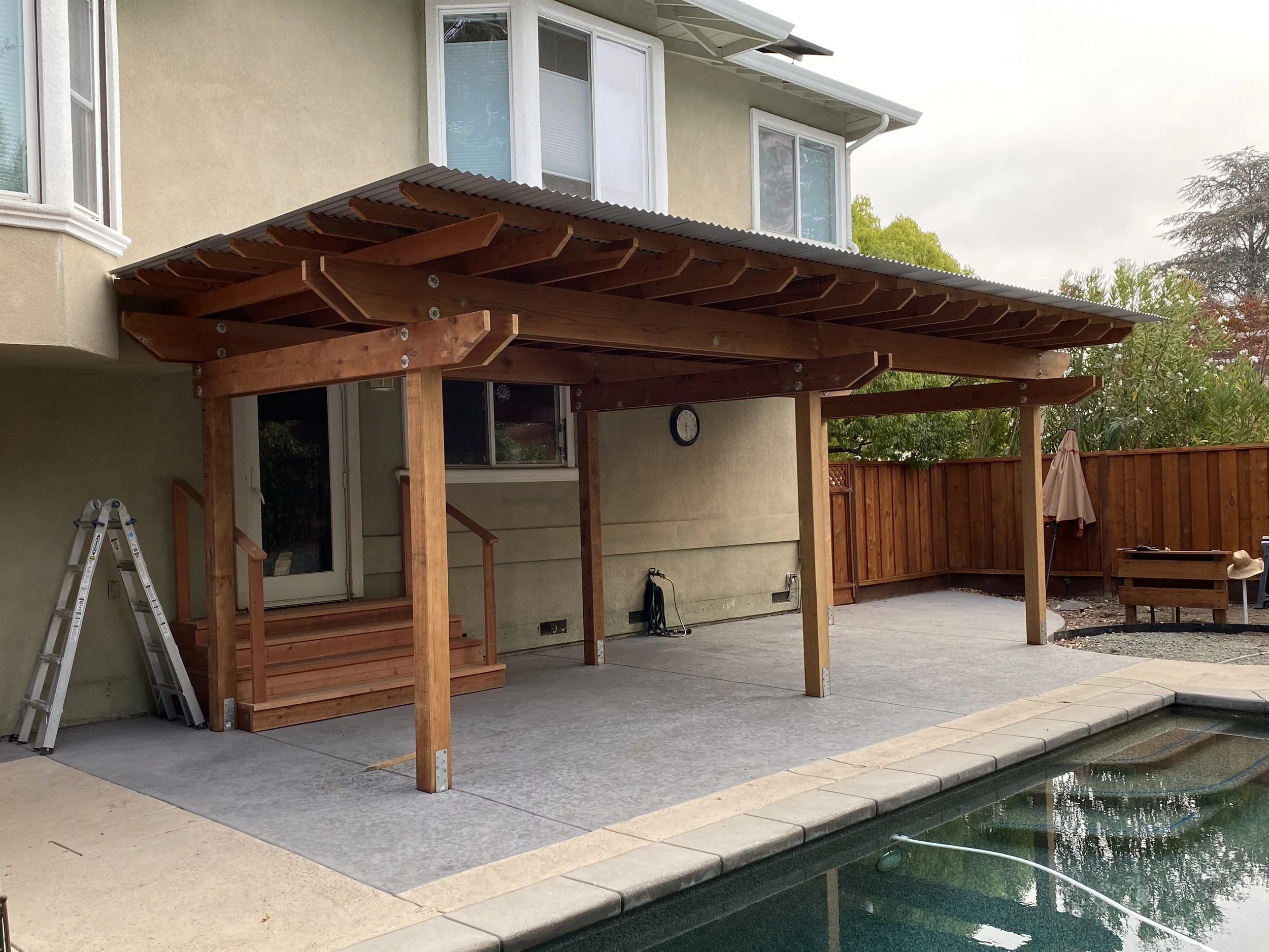 Pergola 4.JPG