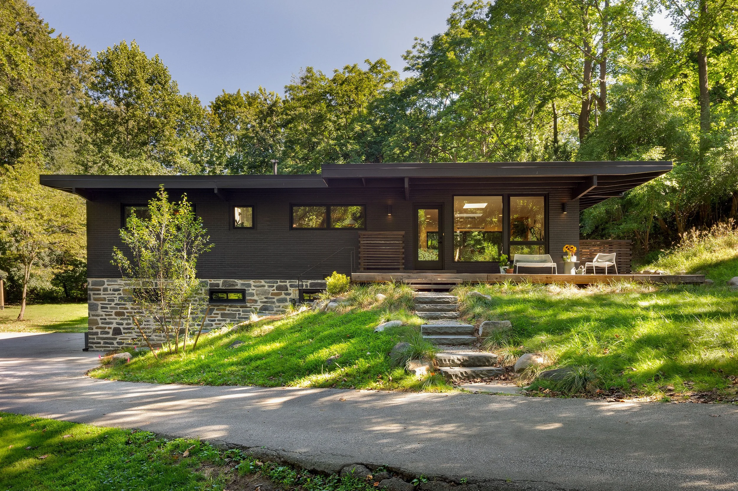 Exterior Mid-Century Modern Penn Valley