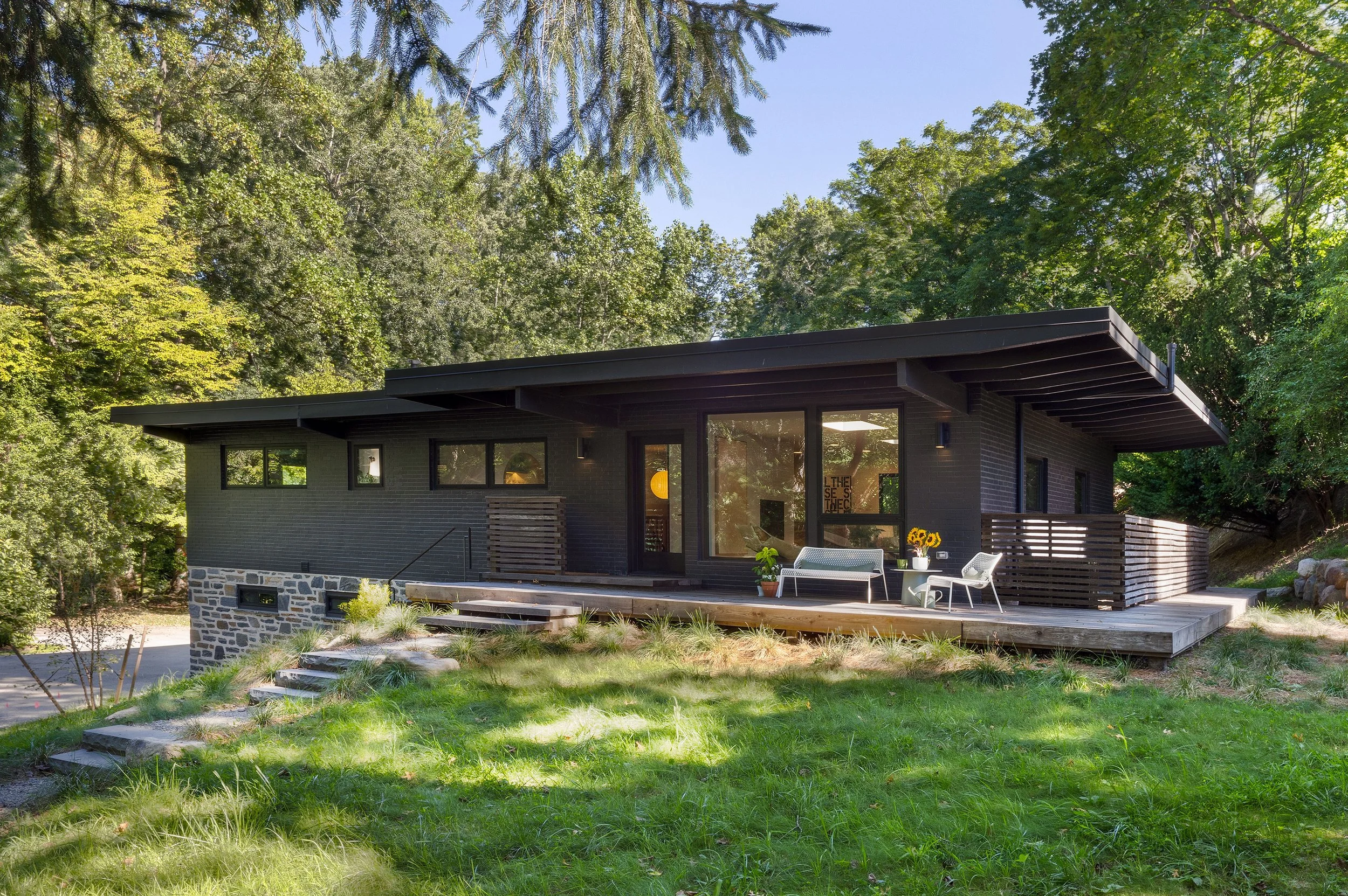 Exterior Mid-Century Modern Penn Valley