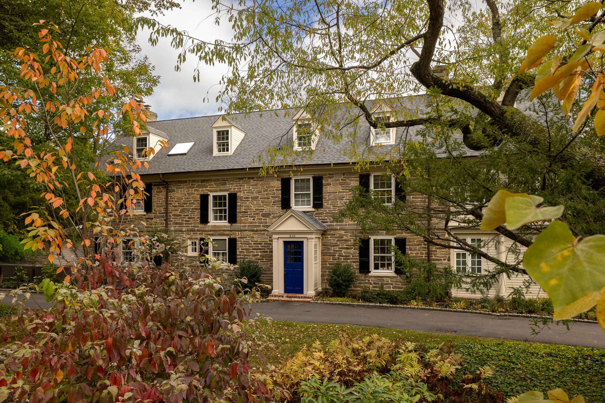 630_W_Mt_Airy_Exterior_Web-10.jpg