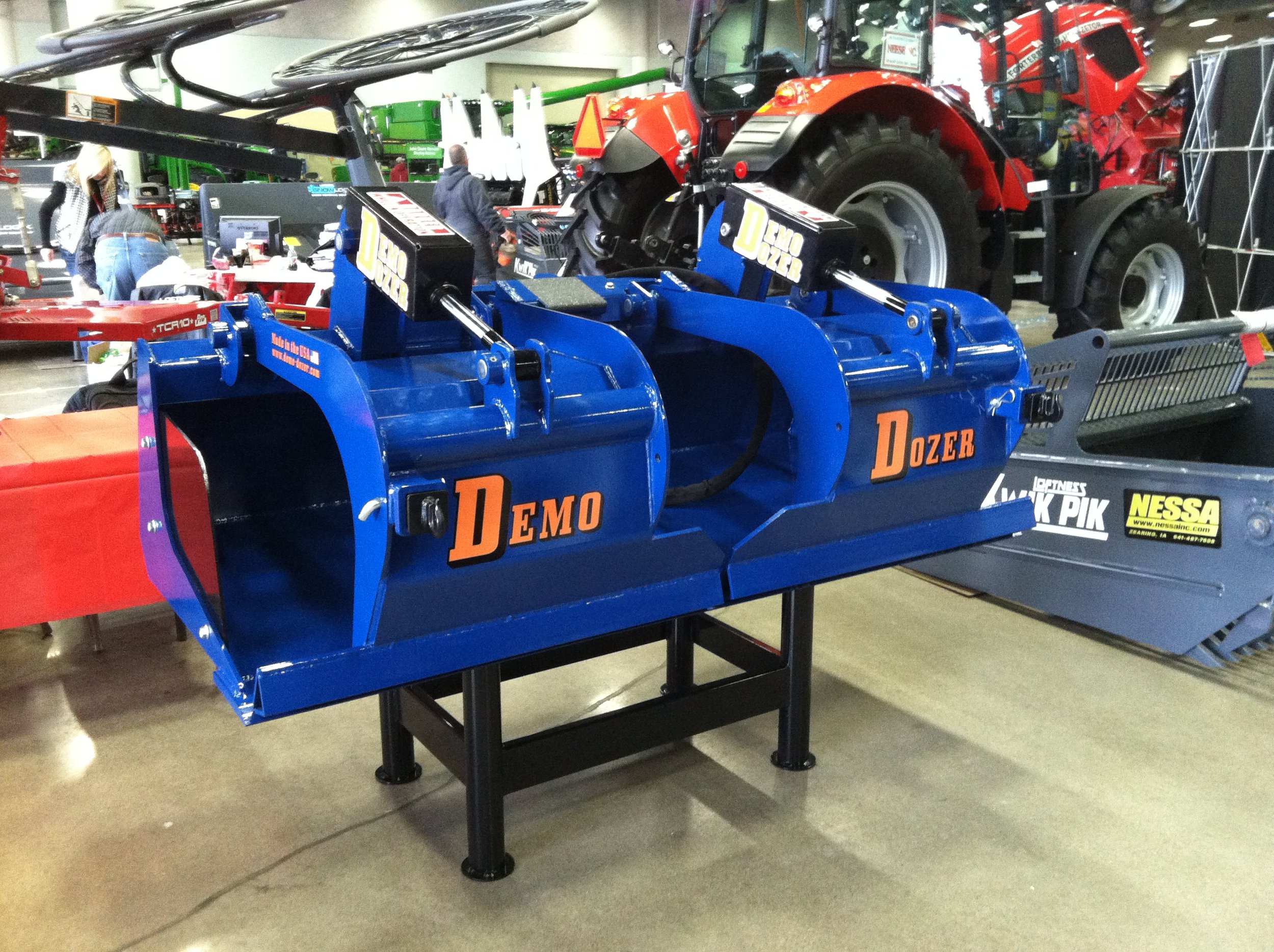dozer-2.jpg