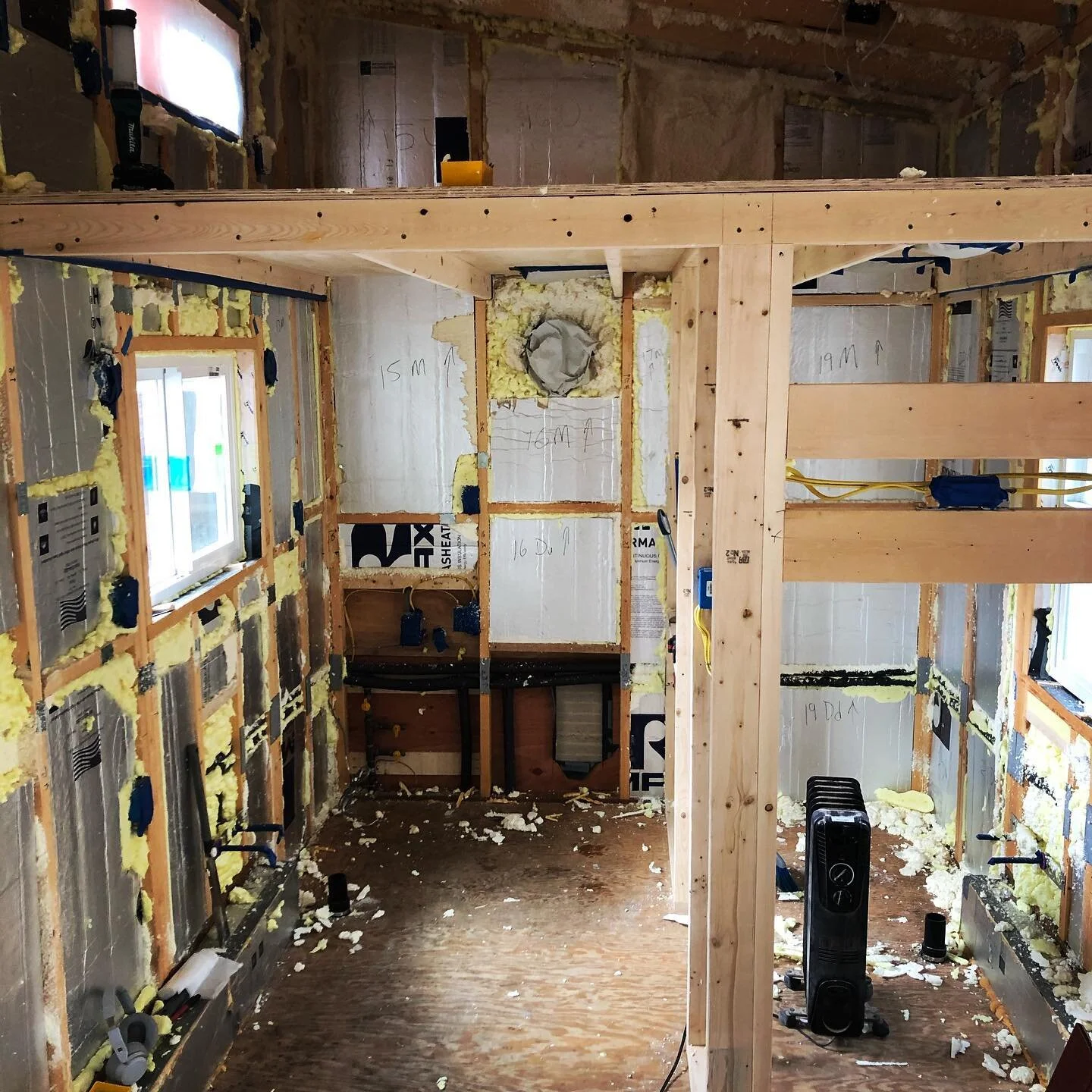 Hey Friends! After sorting the electrical and plumbing, we&rsquo;ve moved onto insulation. Went with a &lsquo;closed cell flash and batt&rsquo; approach. Pre cut a bunch of 2&rdquo; thick rigid foam boards, sprayed in 1&rdquo; of foam for air and vap