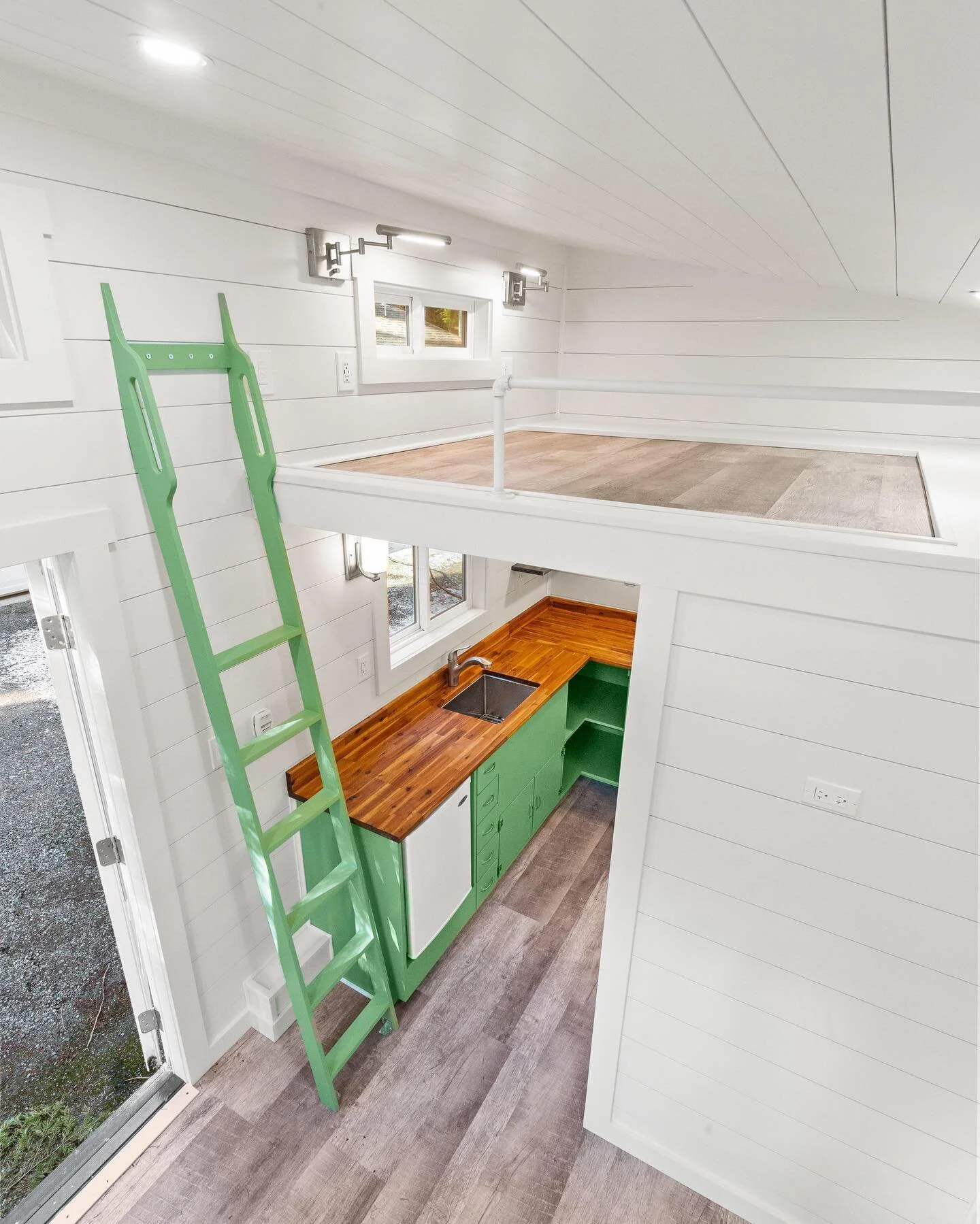 #tinyhouse #tinyhouseonwheels #forsale