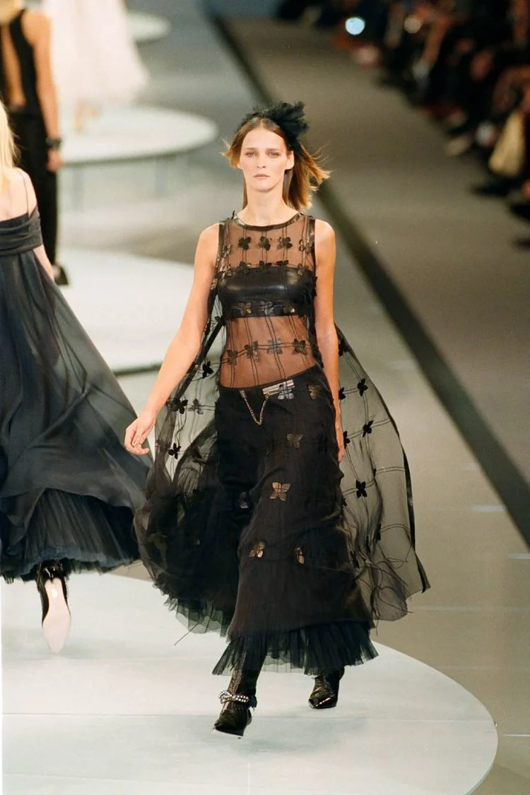 model-wears-an-outfit-from-german-designer-karl-lagerfelds-news-photo-1166113-1550587405.jpg