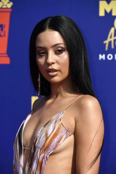 Image Courtesy: Zimbio