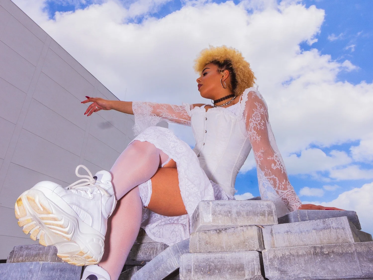 Women’s Fashion in America Is and Always Will Be Synonymous With Two Words: POP CULTURE