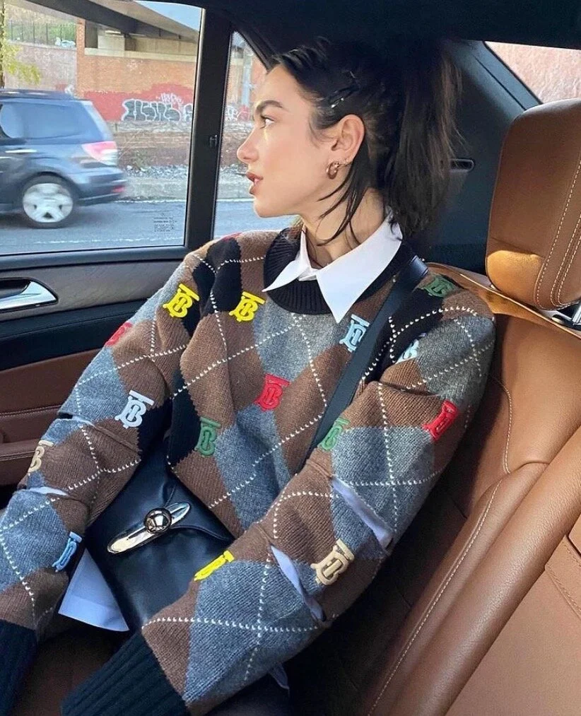Image Courtesy: DuaLipa, Instagram