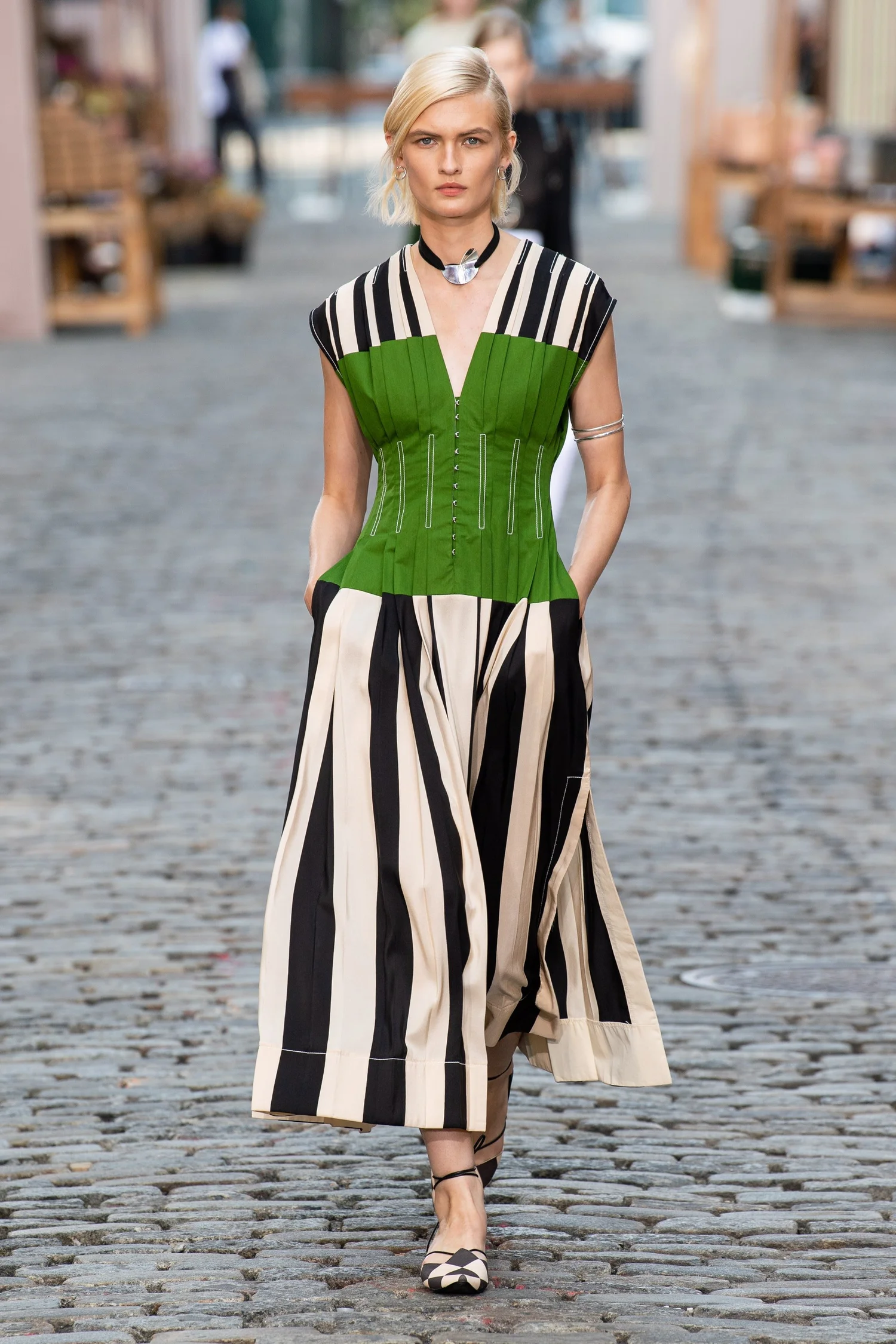 strike tory burch 2.jpeg