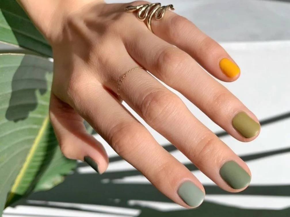 Gradient Nails: Adolescent Fad or The New Hottest Trend?