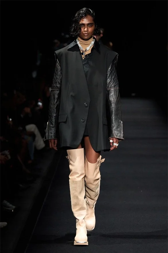 mm6-maison-margiela-fall-winter-2023-milan-fashion-week-womenswear-menswear-runway-02.jpeg