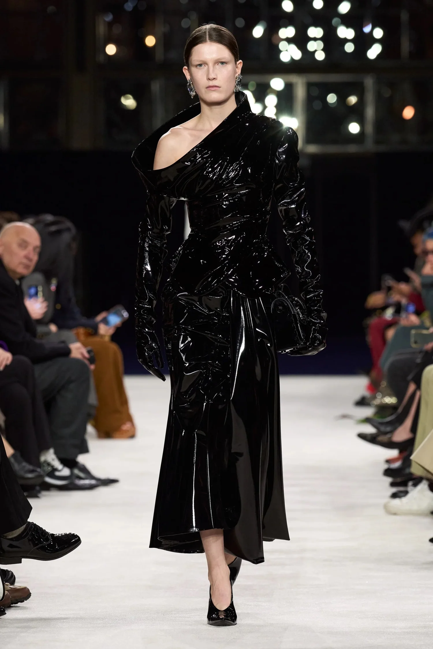 00011-balmain-fall-2023-ready-to-wear-credit-gorunway.jpg