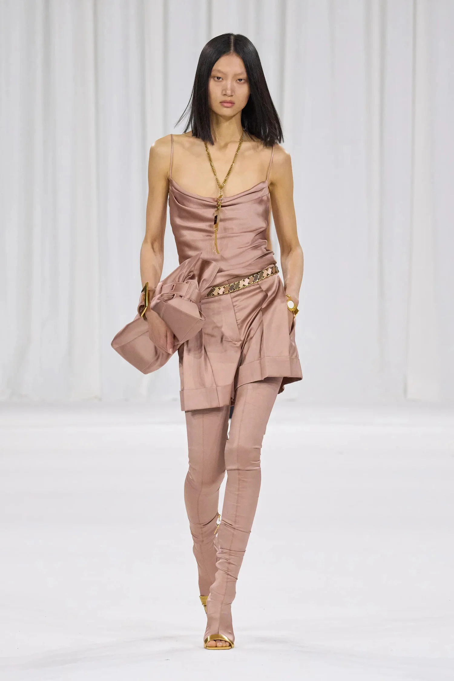 00031-balmain-spring-2025-ready-to-wear-credit-gorunway_4745031641375405504.jpg