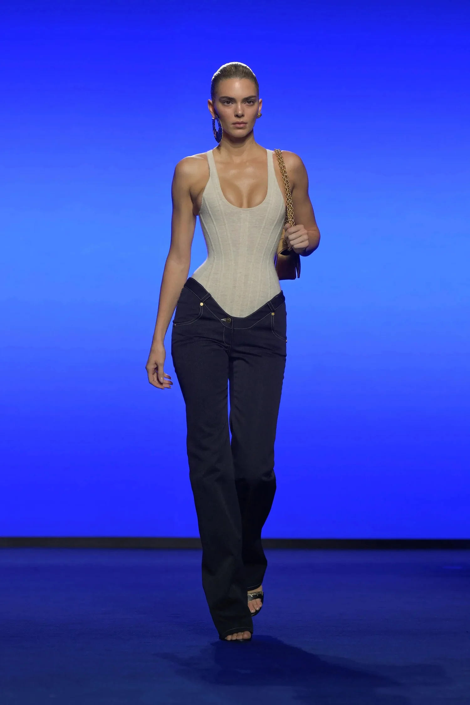 00003-schiaparelli-spring-2025-ready-to-wear-credit-brand_4745032179418432832.jpg