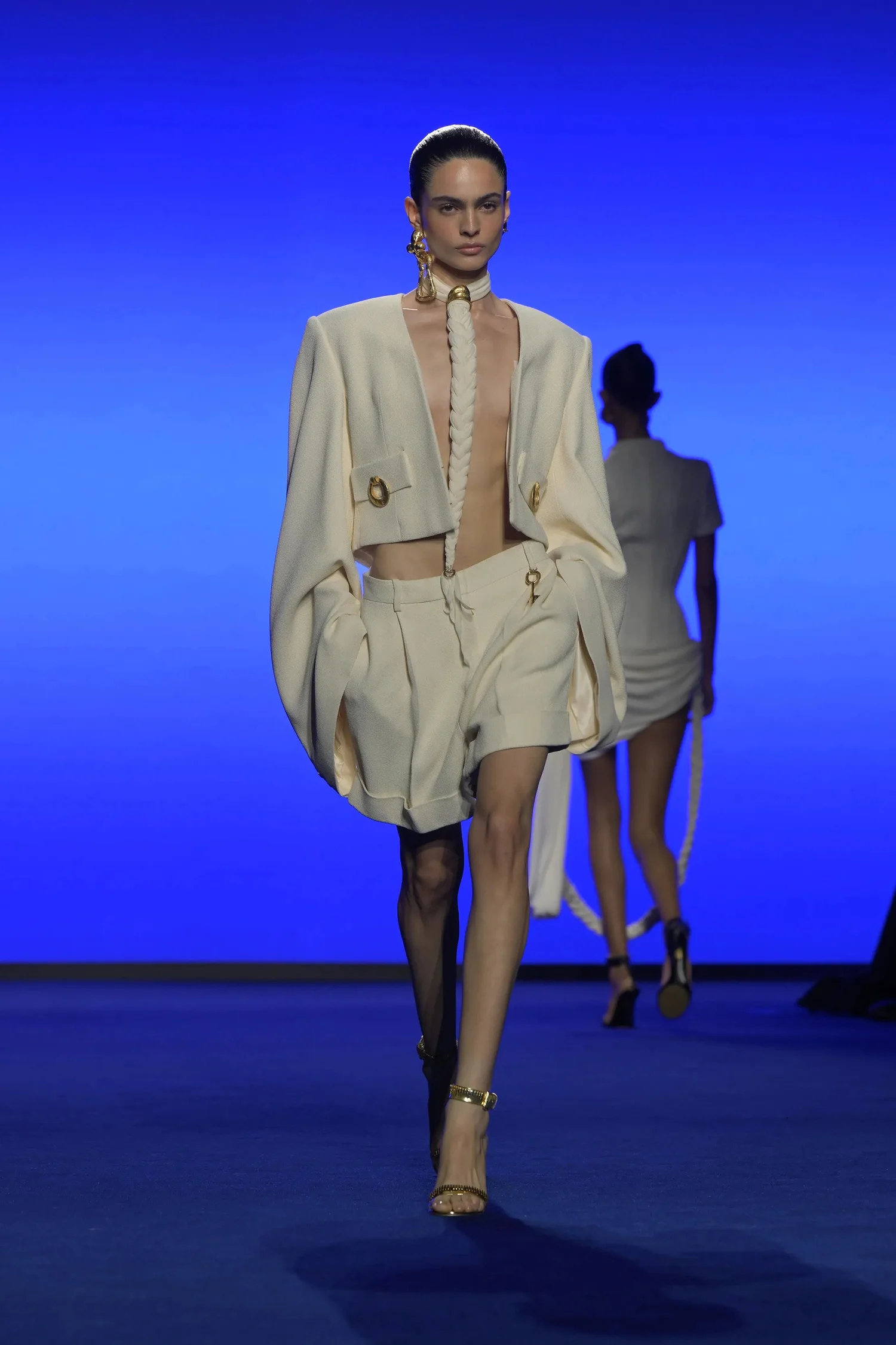 00008-schiaparelli-spring-2025-ready-to-wear-credit-brand_4745032179418339899.jpg