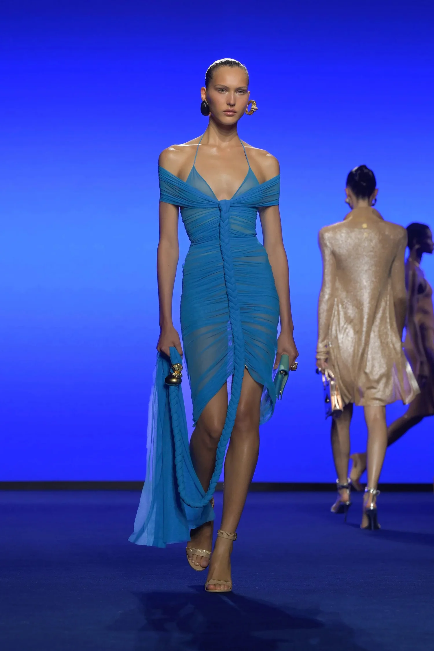 00023-schiaparelli-spring-2025-ready-to-wear-credit-brand_4745032179443458097.jpg