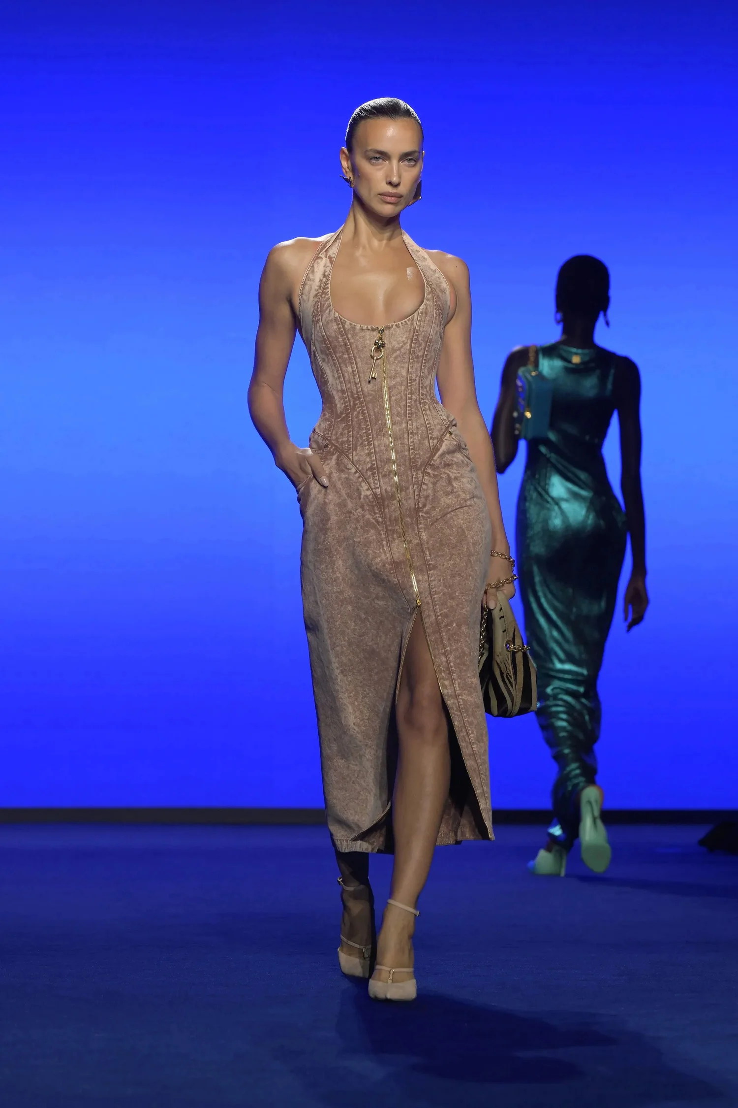 00028-schiaparelli-spring-2025-ready-to-wear-credit-brand_4745032179482222882.jpg