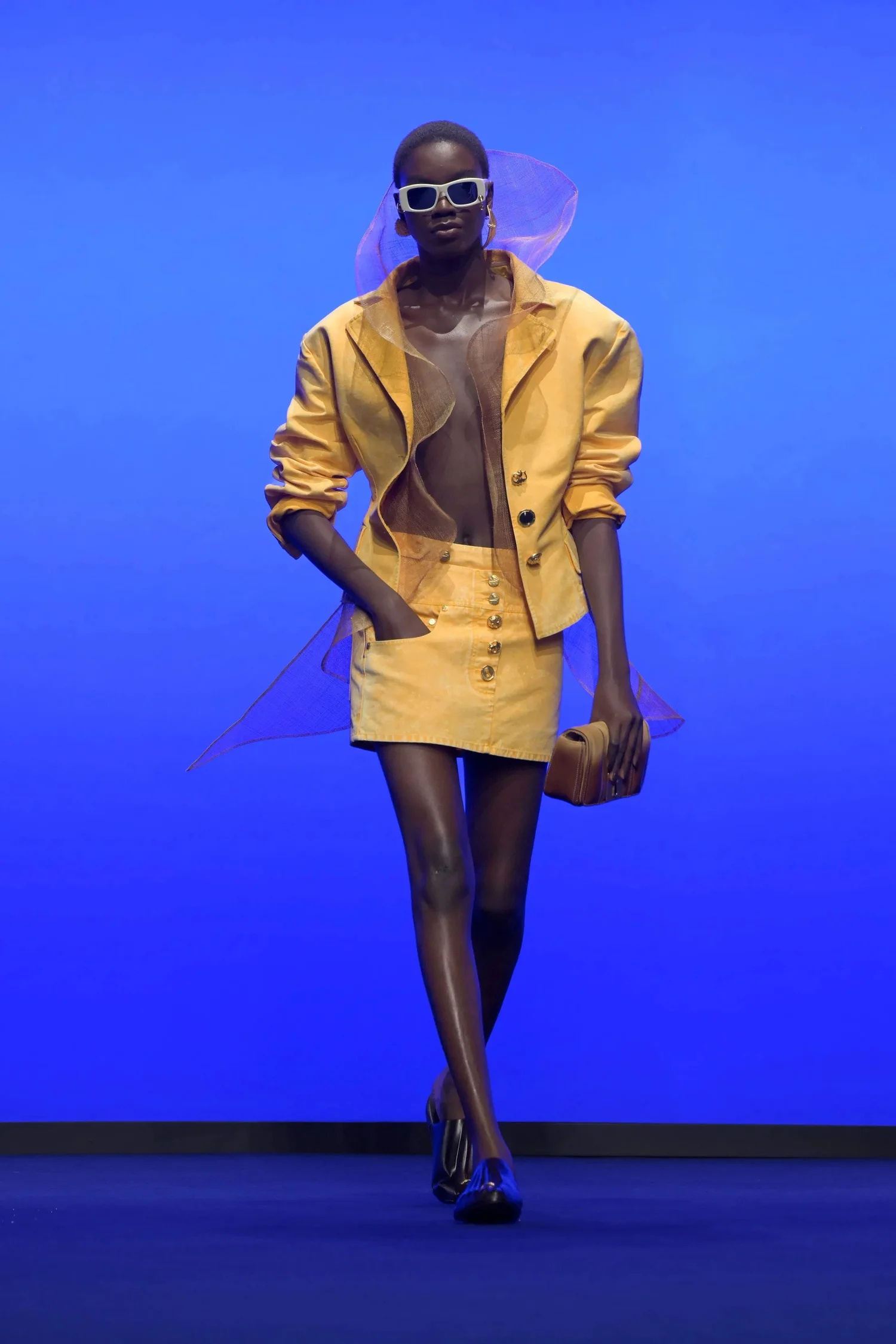 00031-schiaparelli-spring-2025-ready-to-wear-credit-brand_4745032179482752622.jpg