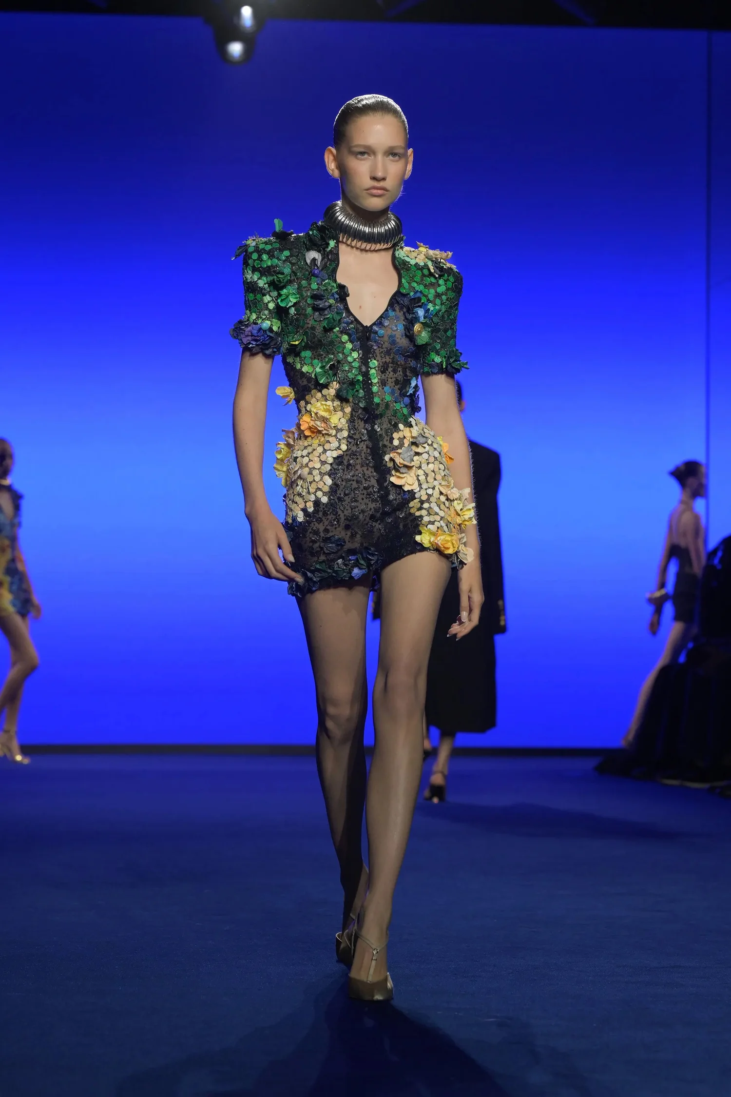 00045-schiaparelli-spring-2025-ready-to-wear-credit-brand_4745032179532509982.jpg