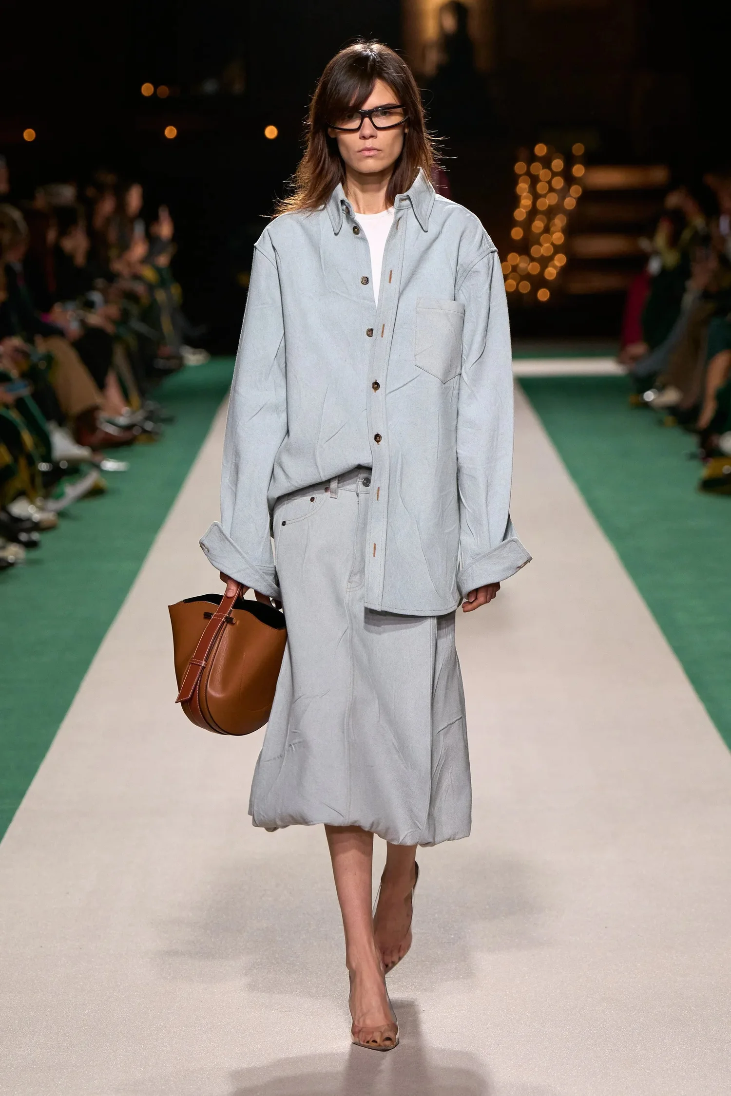 00013-victoria-beckham-spring-2025-ready-to-wear-credit-gorunway_4745032992983428828.jpg