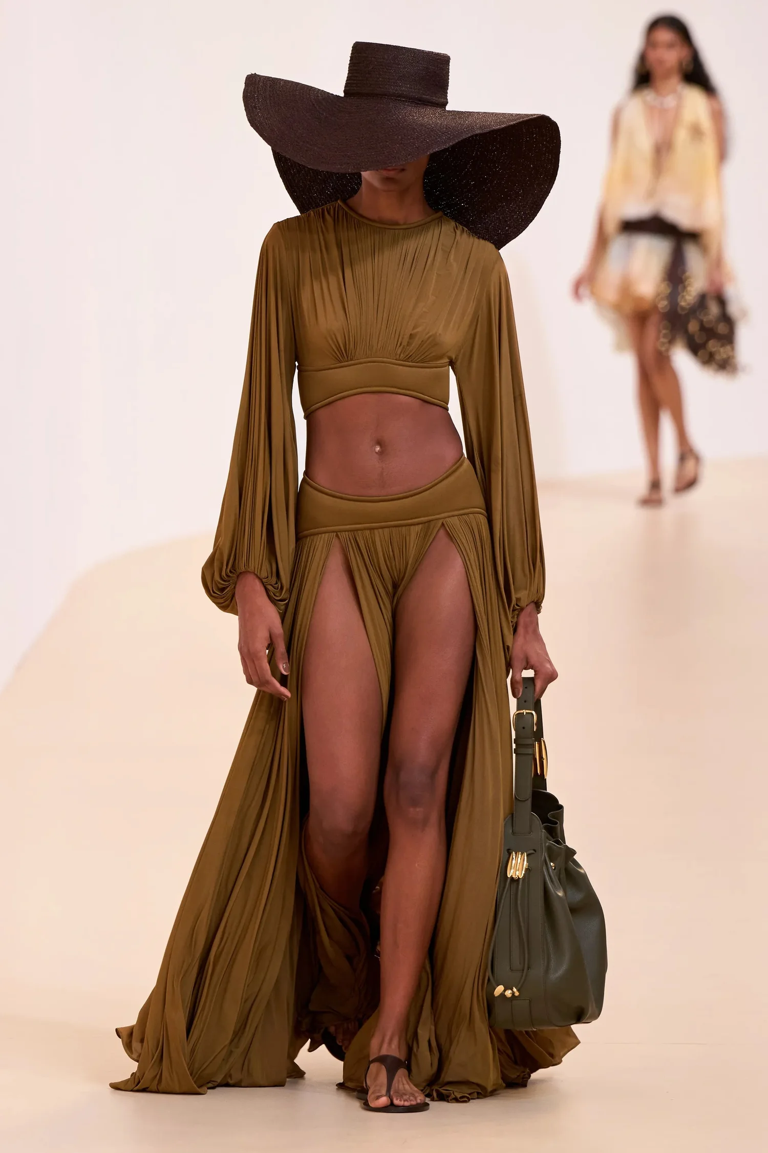 00015-zimmermann-spring-2025-ready-to-wear-credit-gorunway_4745033667792136921.jpg