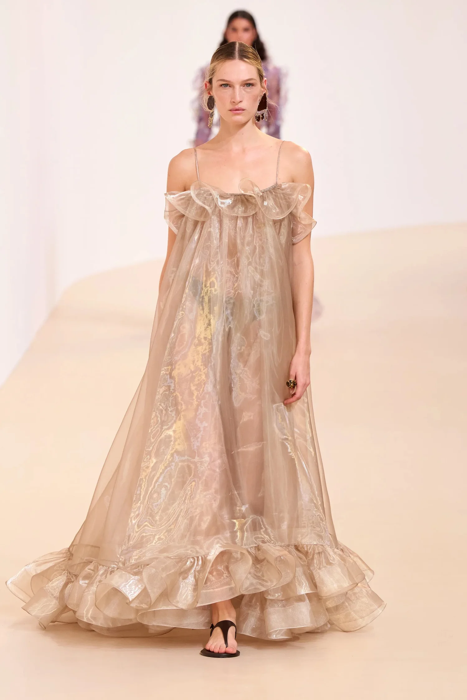 00041-zimmermann-spring-2025-ready-to-wear-credit-gorunway_4745033667842426949.jpg