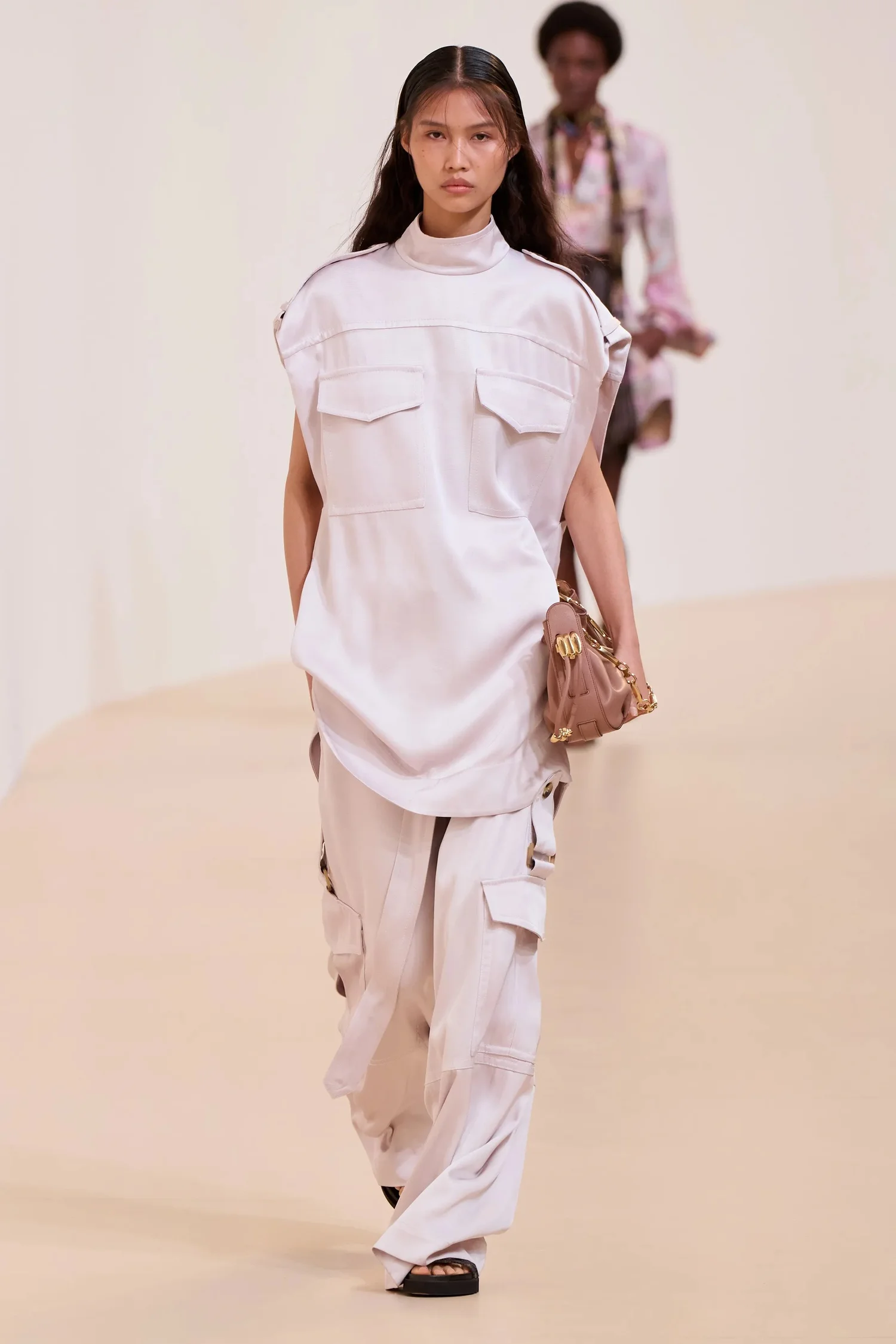 00043-zimmermann-spring-2025-ready-to-wear-credit-gorunway_4745033667829889306.jpg