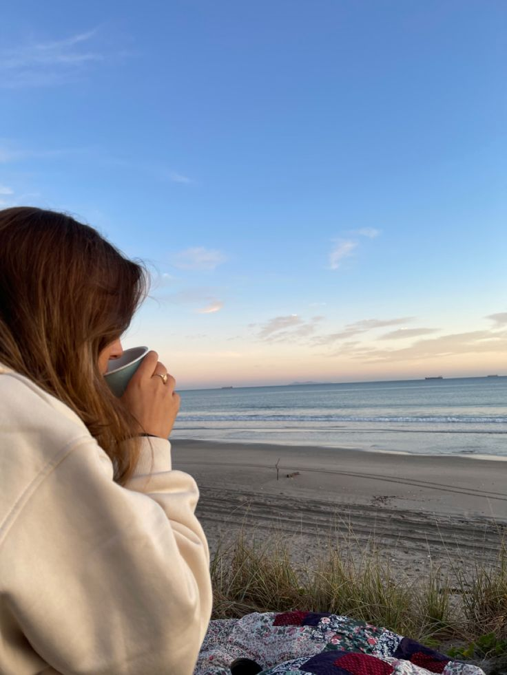 Hot Girls Have Their Circadian Rhythm in Check