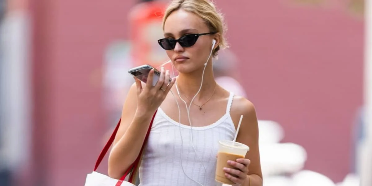 Trendy or Protective: Wired Headphones