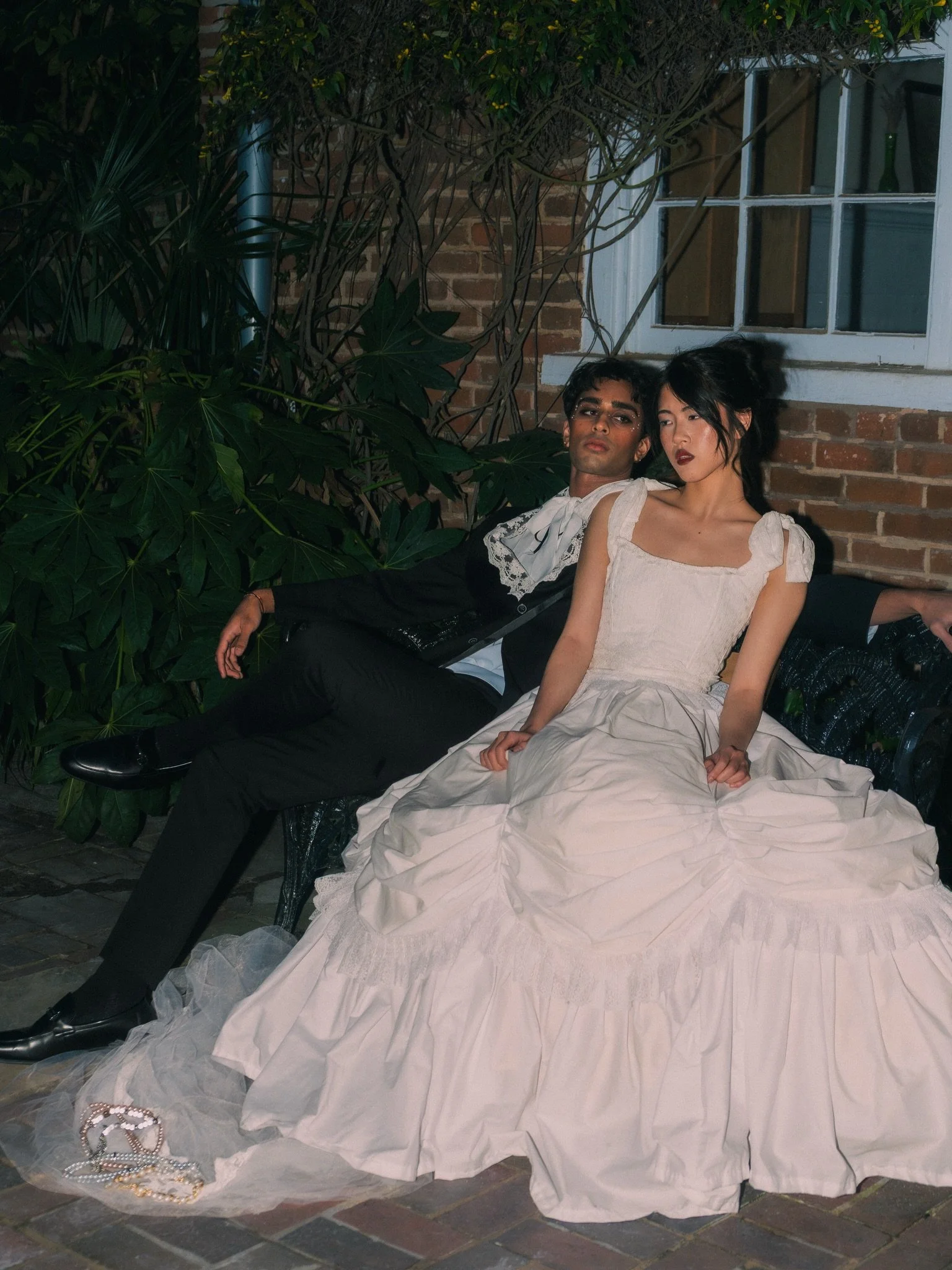 II.I AMBIVALENCE
Connection has been watered down. Modern love often sells a version of intimacy that feels shallow, where losing yourself is mistaken for closeness. At the same time, emotion turns transactional, and real connection is replaced by pe
