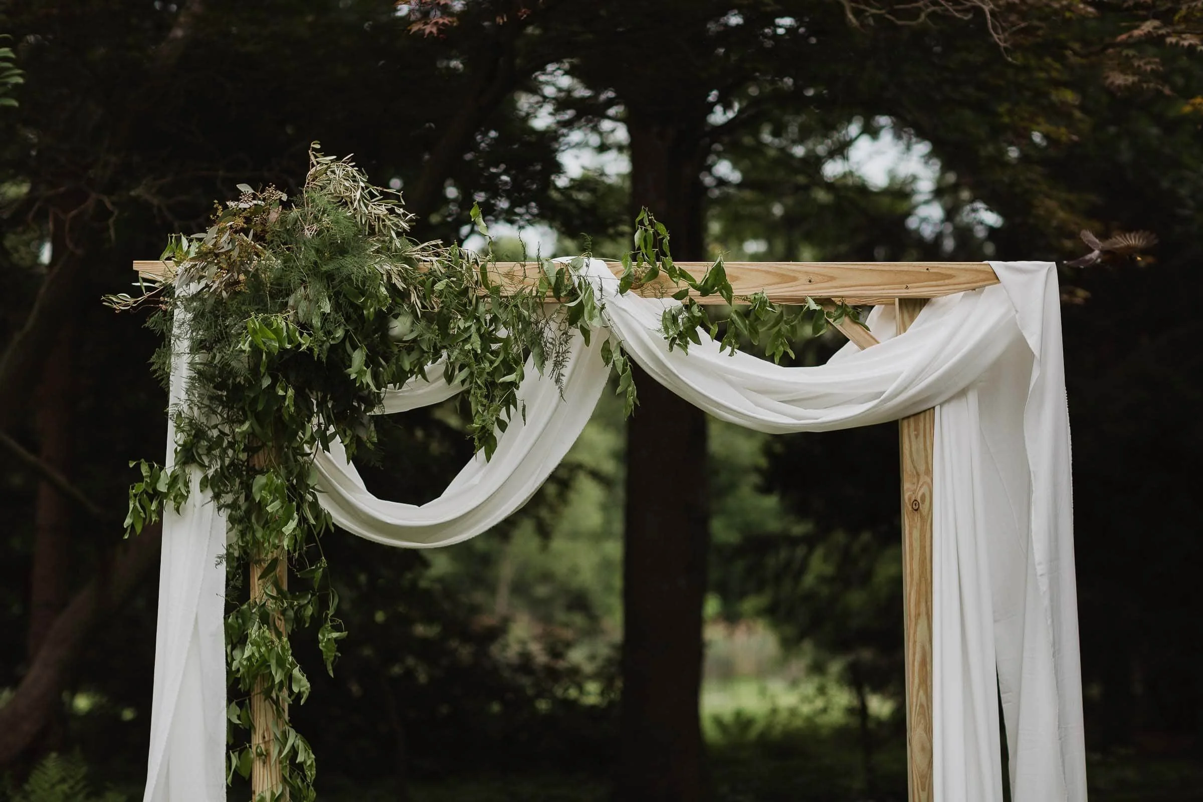 kieleetravisweddingerinhassettphoto-6.kielee+and+travis+westrcroft+gardens+grosse+ile+michigan+wedding+photography_compressed.jpg