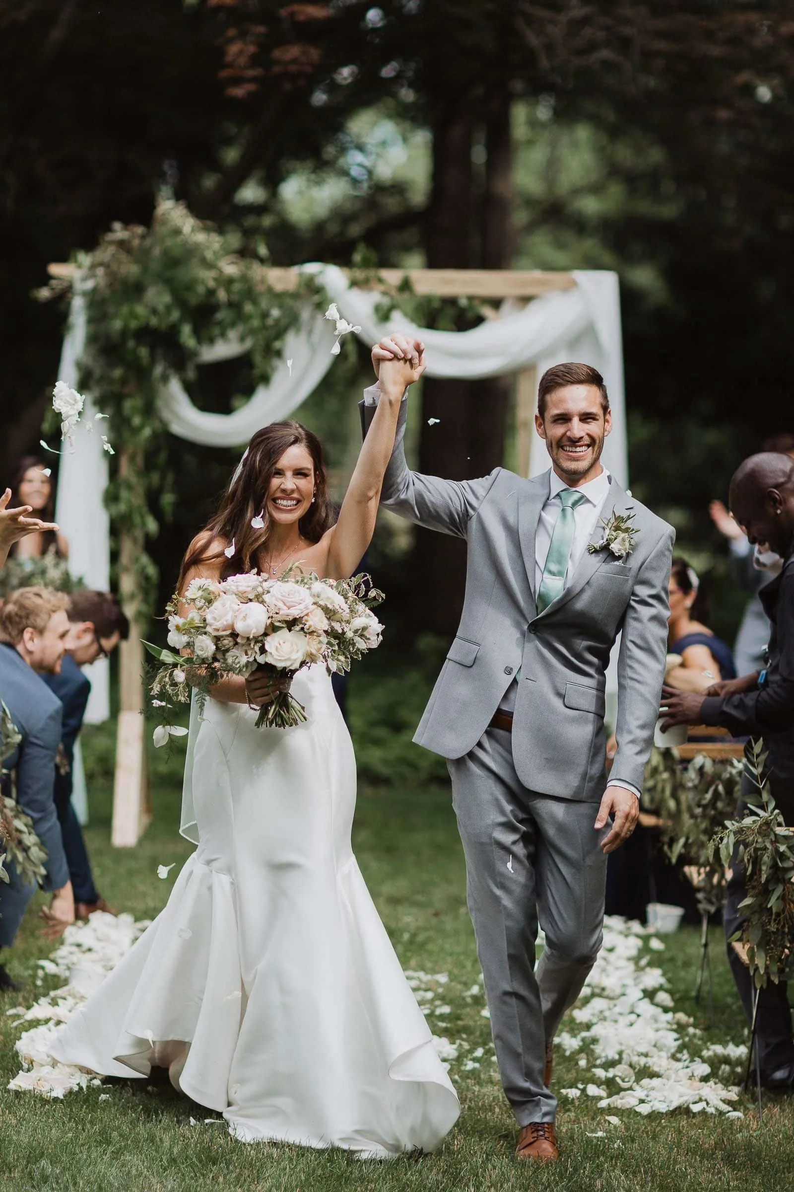 kieleetravisweddingerinhassettphoto-547.kielee+and+travis+westrcroft+gardens+grosse+ile+michigan+wedding+photography_compressed.jpg