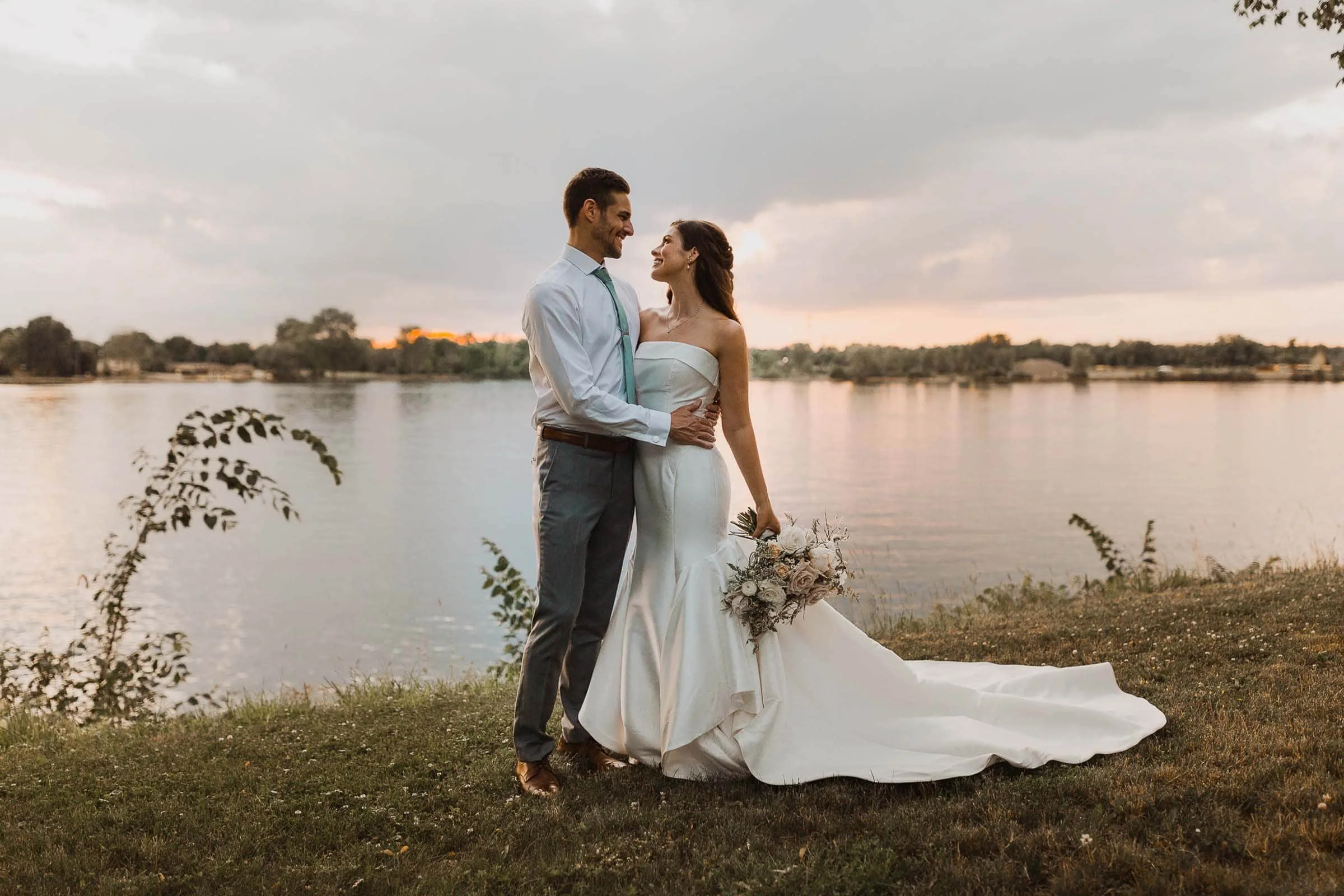 kieleetravisweddingerinhassettphoto-1260.kielee+and+travis+westrcroft+gardens+grosse+ile+michigan+wedding+photography_compressed.jpg